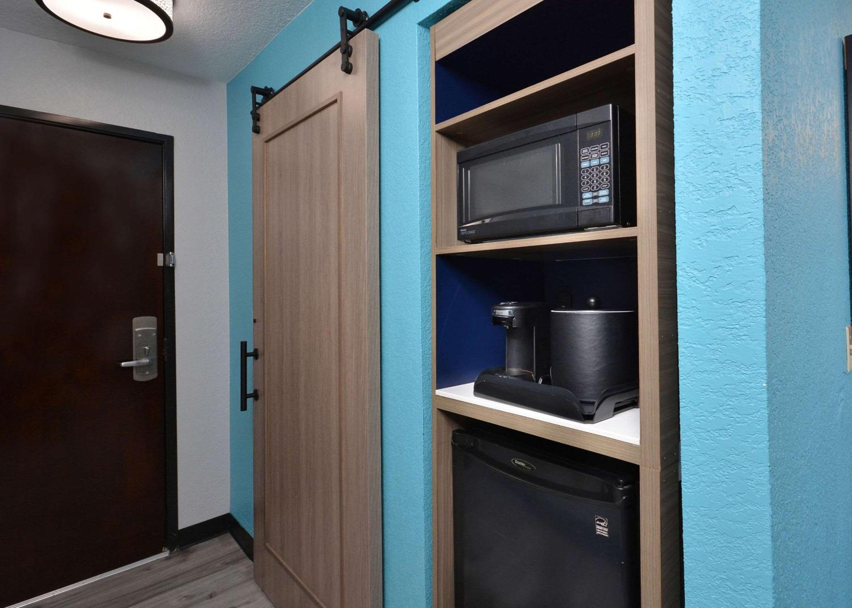 Family Room - Non-Smoking - Photo 14