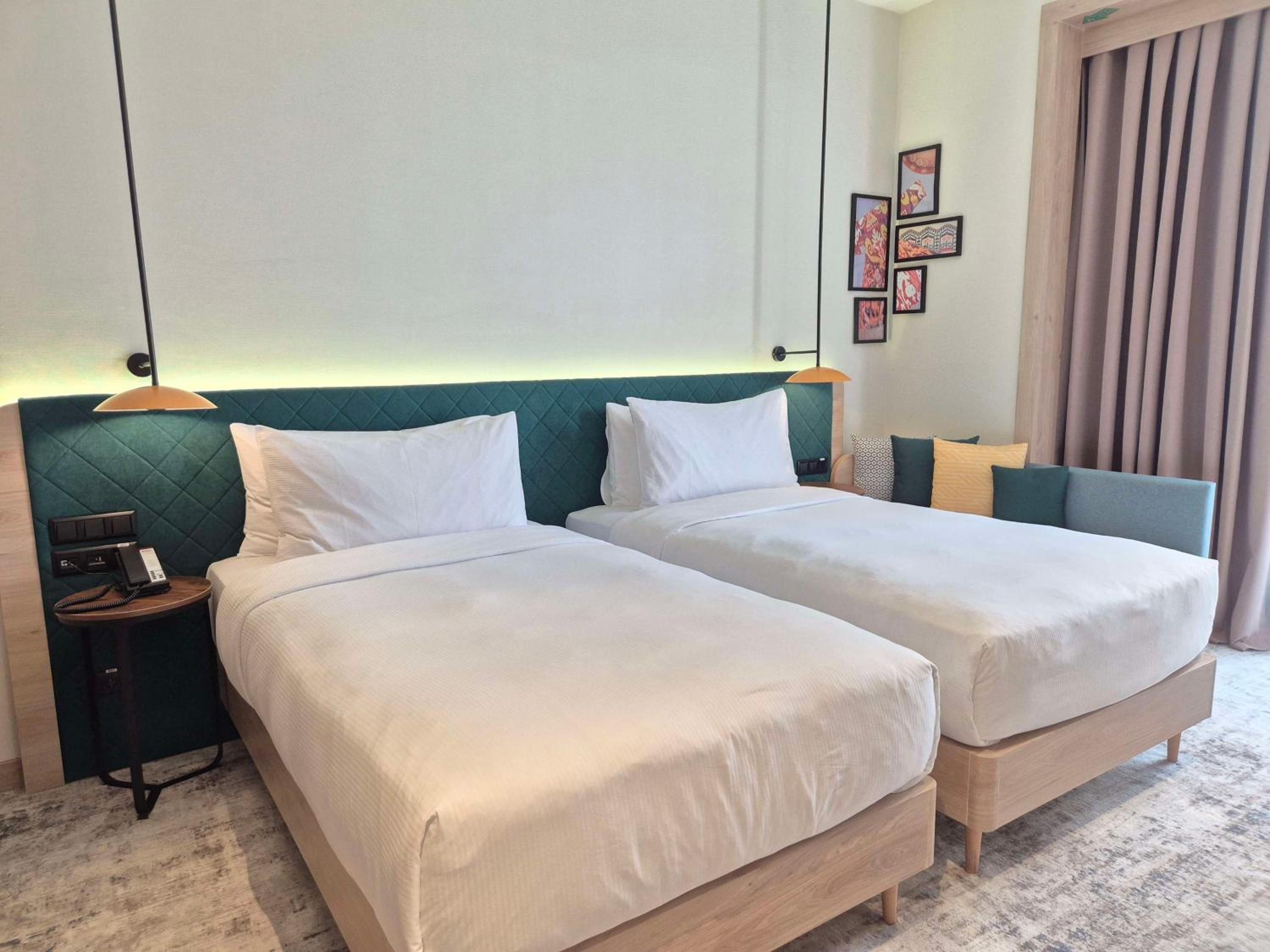 Twin Room - Photo 1