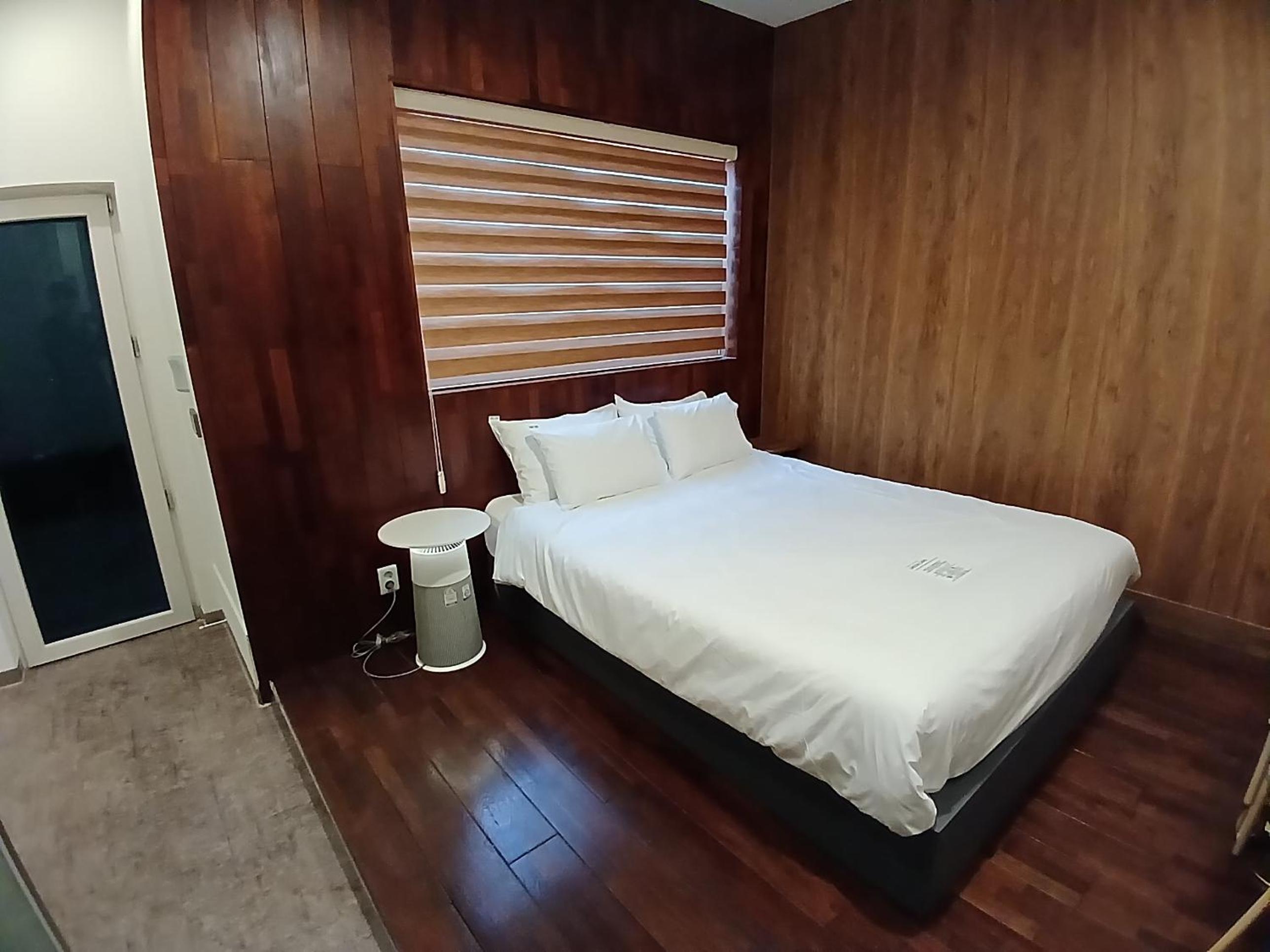 Suite with Spa Bath - Photo 7