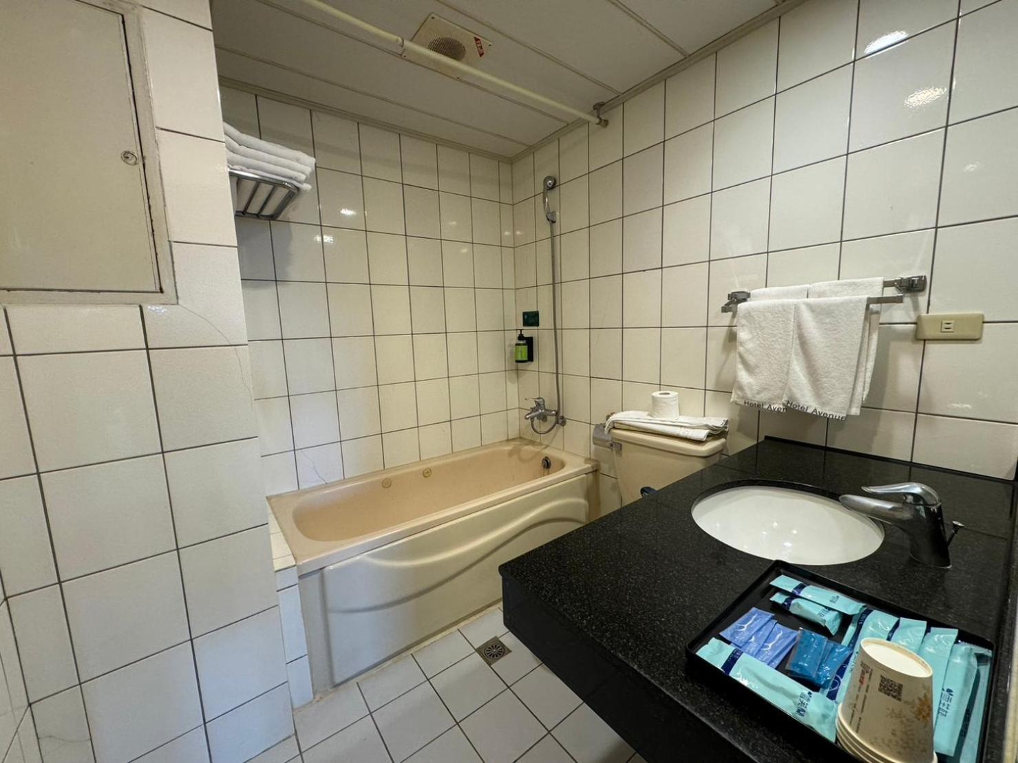 Standard Quadruple Room - Photo 3