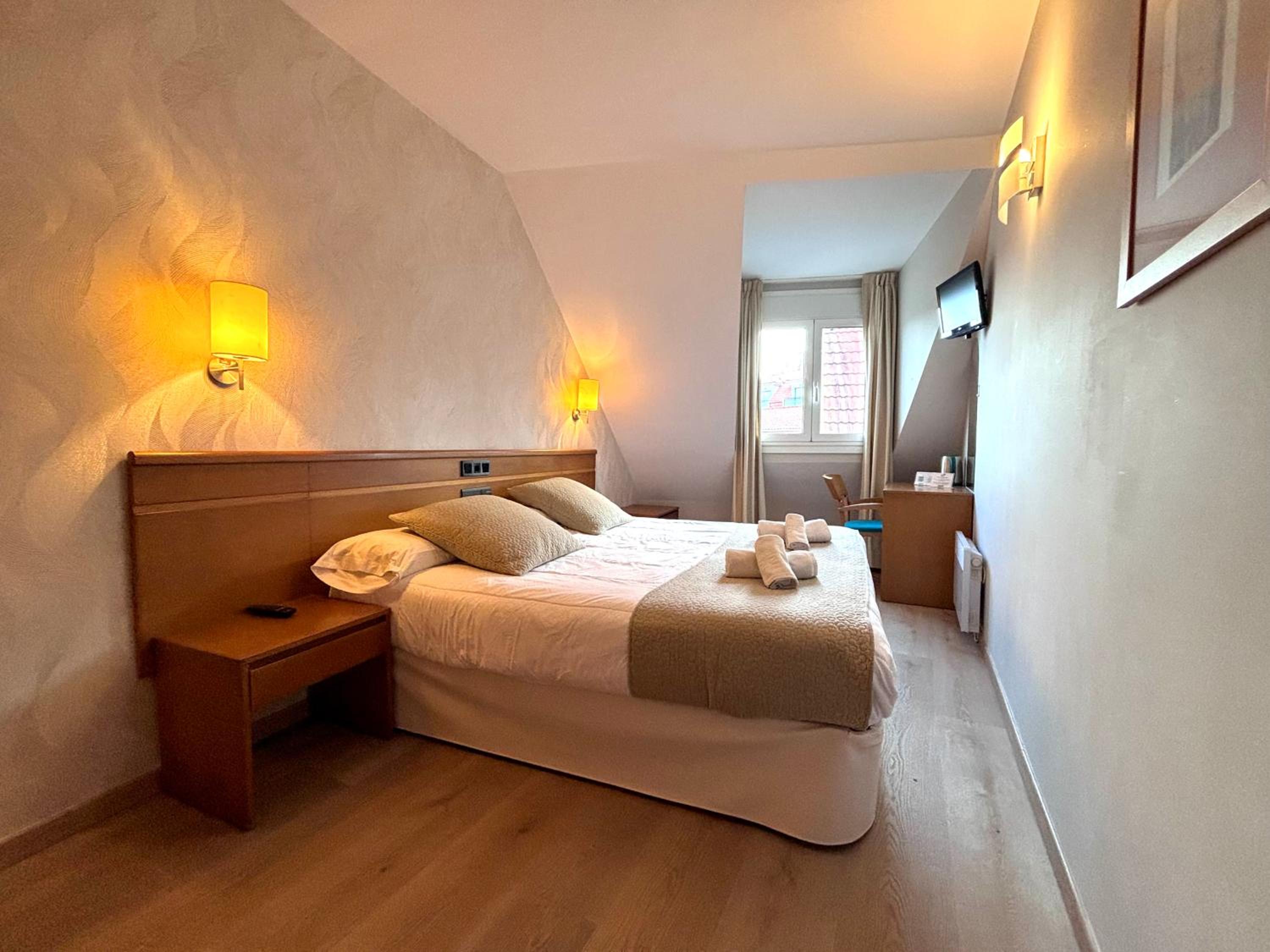 Habitación Doble o Twin con Vista a la Ciudad