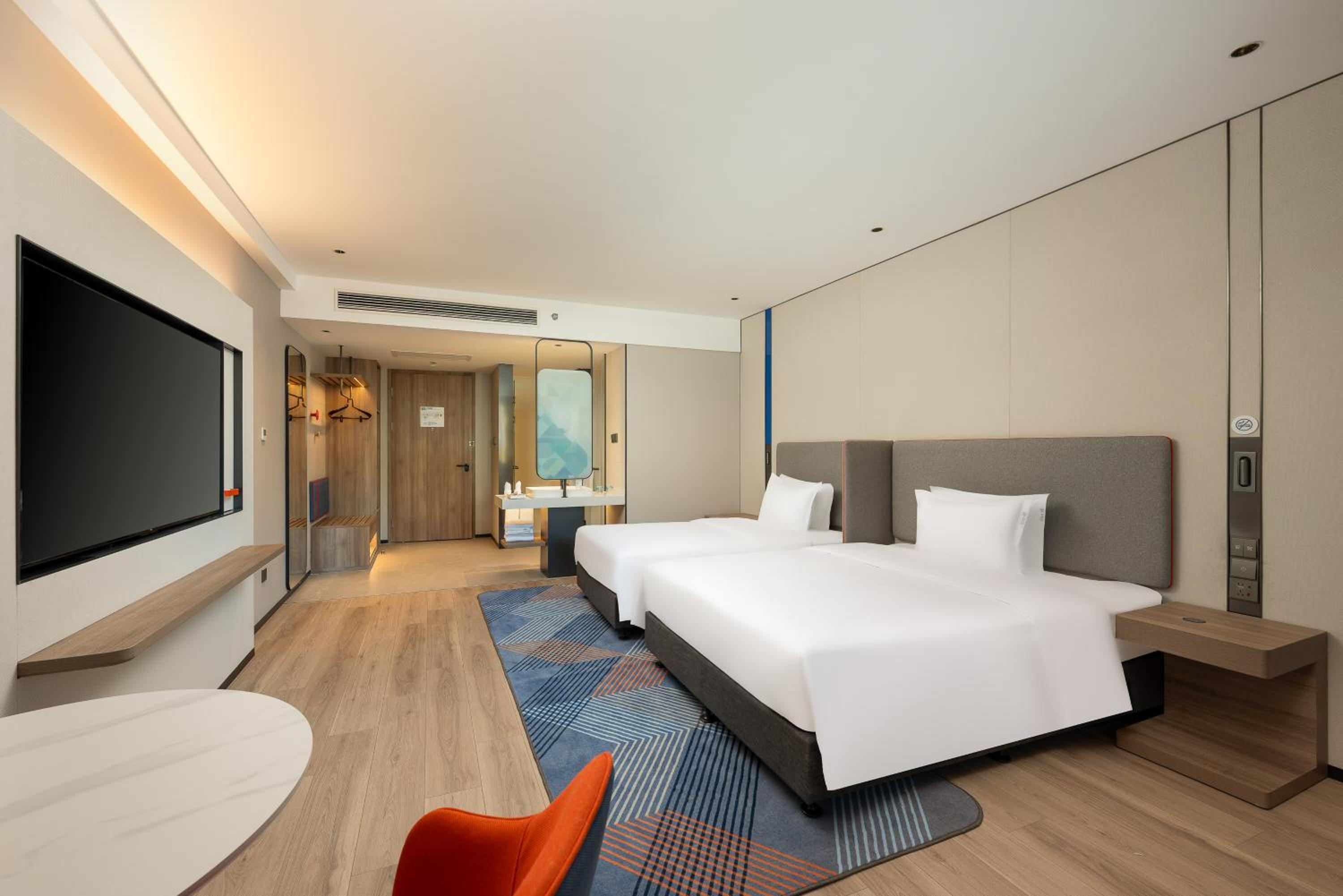 Standard Double Room with Two Double Beds photo 1