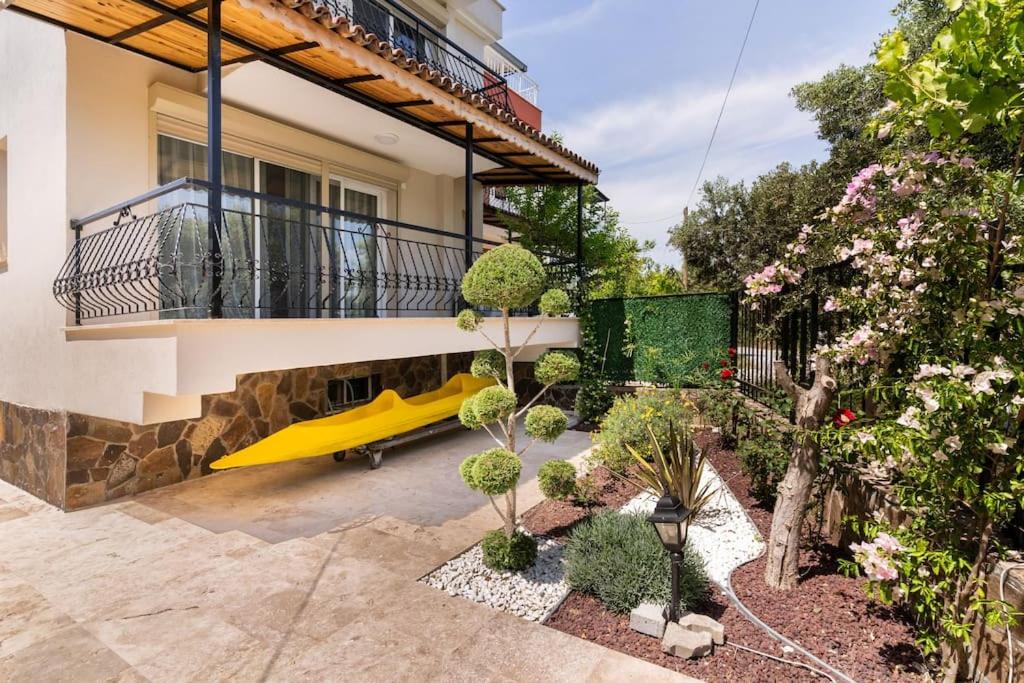 Three-Bedroom Villa photo 2