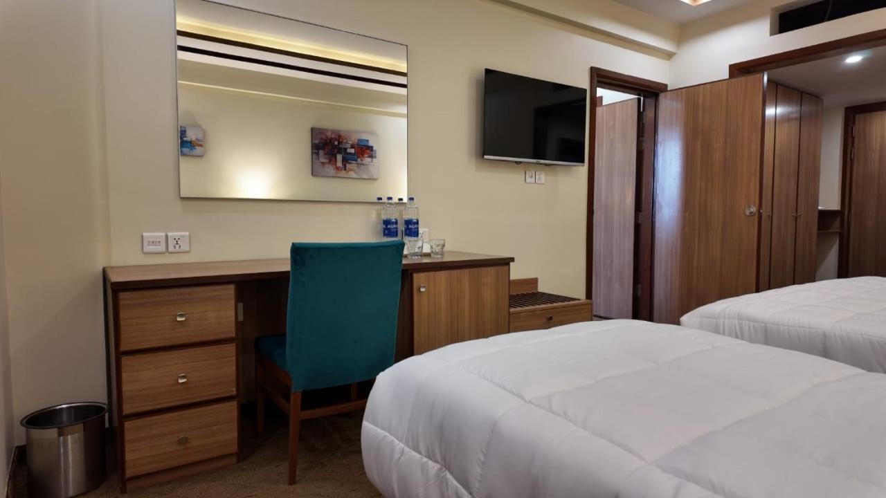Deluxe Twin Room - Photo 1