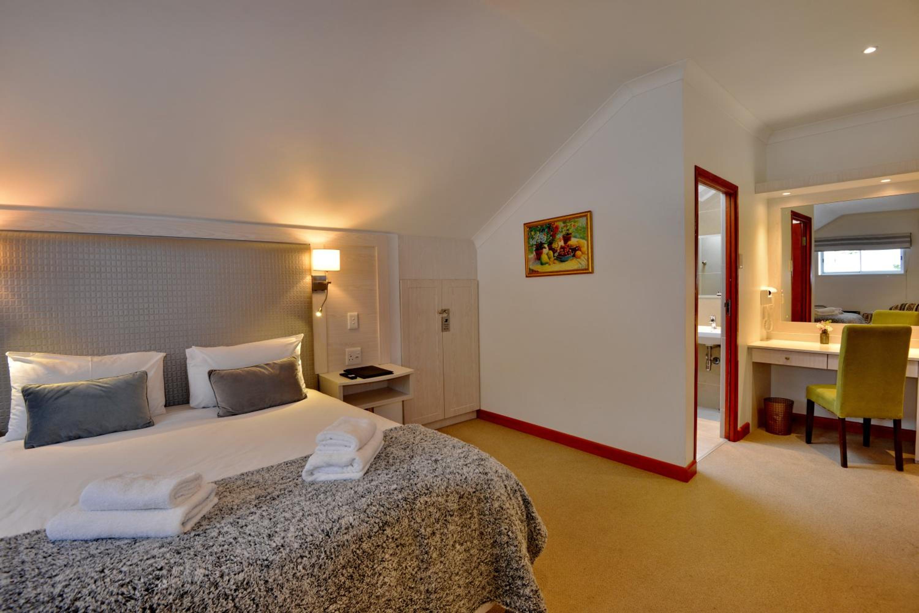 Standard Double Room - Photo 2