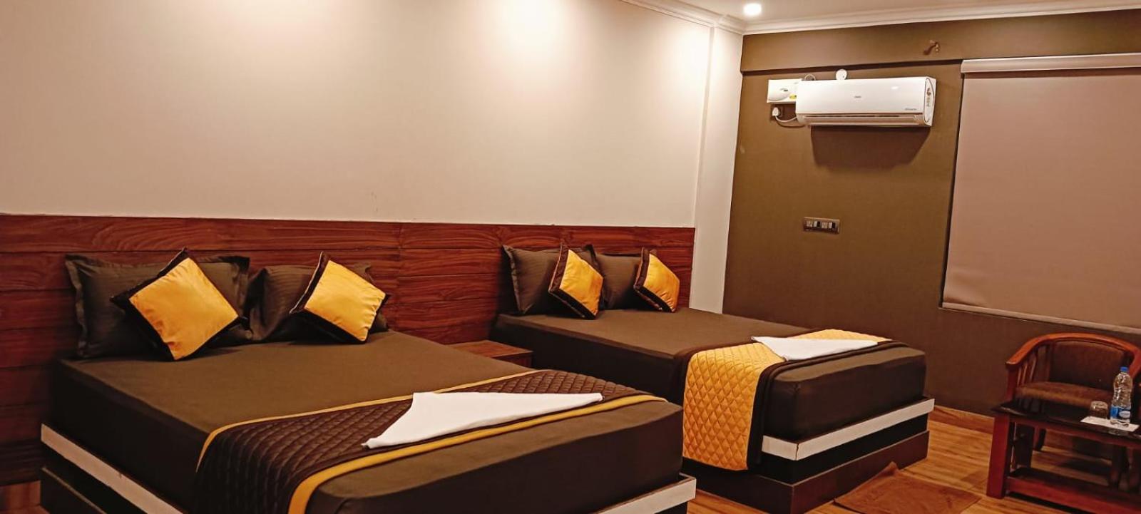 Deluxe Twin Room