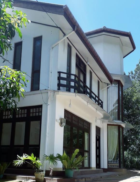 Villa photo 2