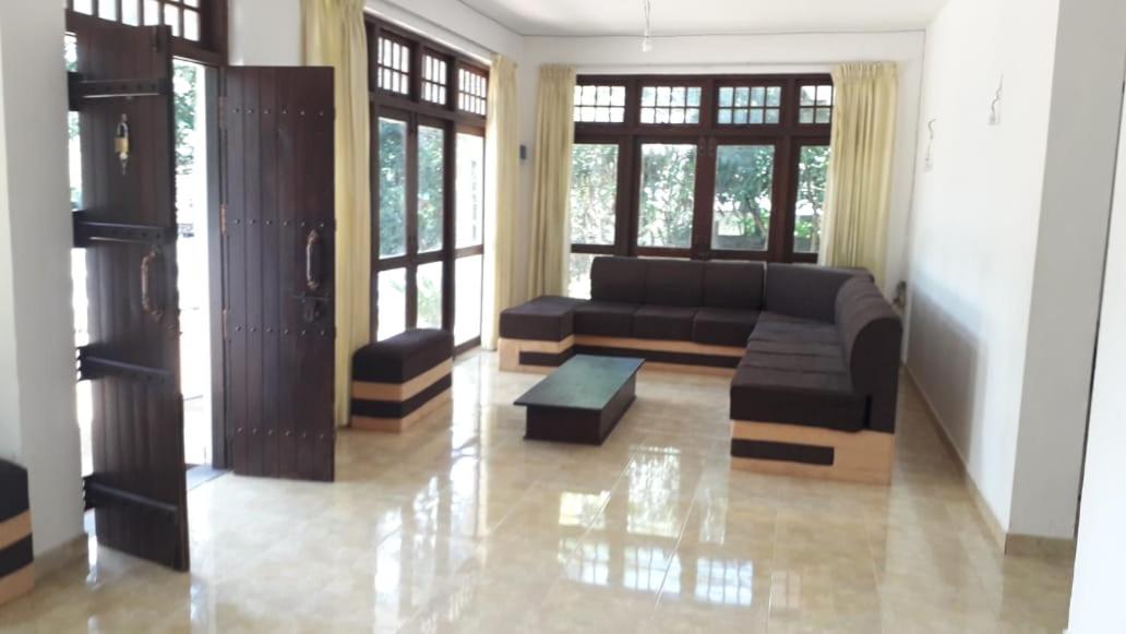 Villa photo 1