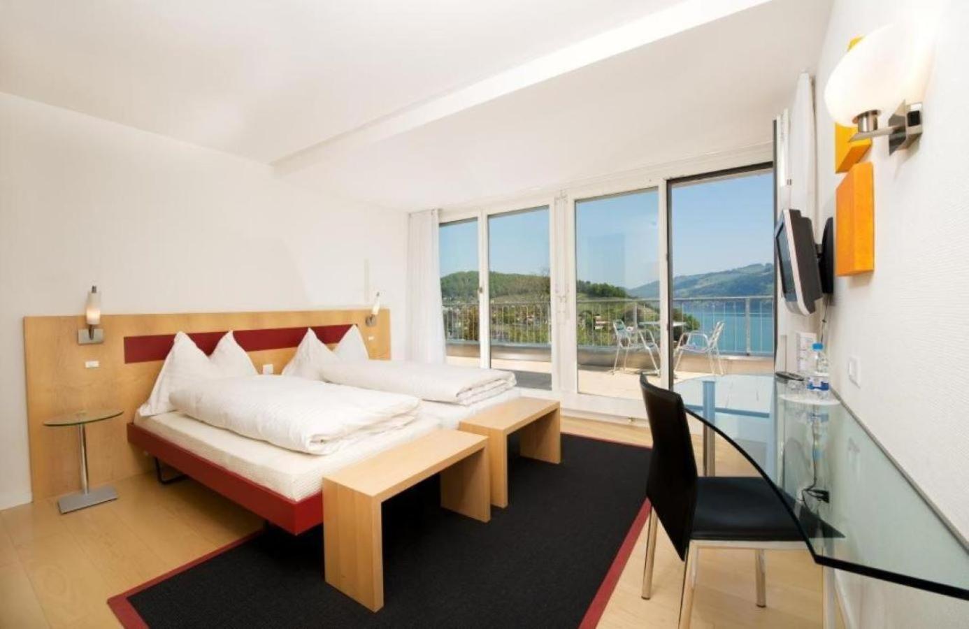 Double Room with Lake View - Photo 1