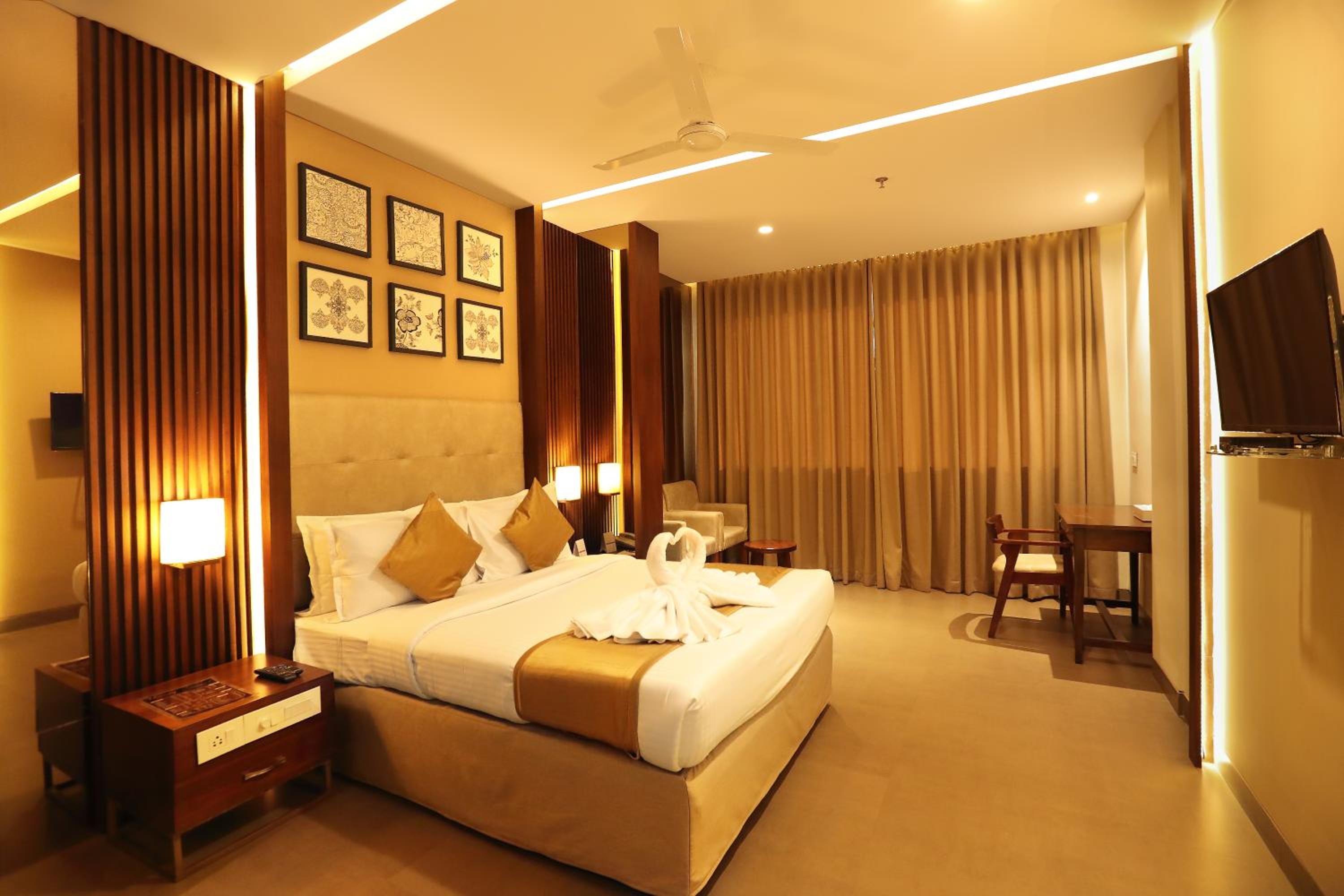 Executive Club - Photo 7
