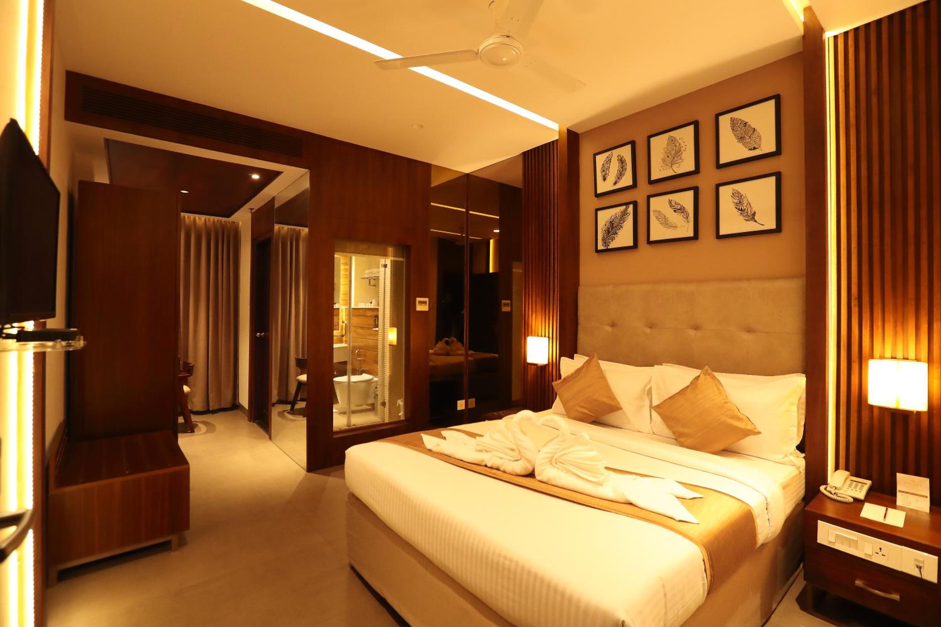 Executive Club - Photo 13