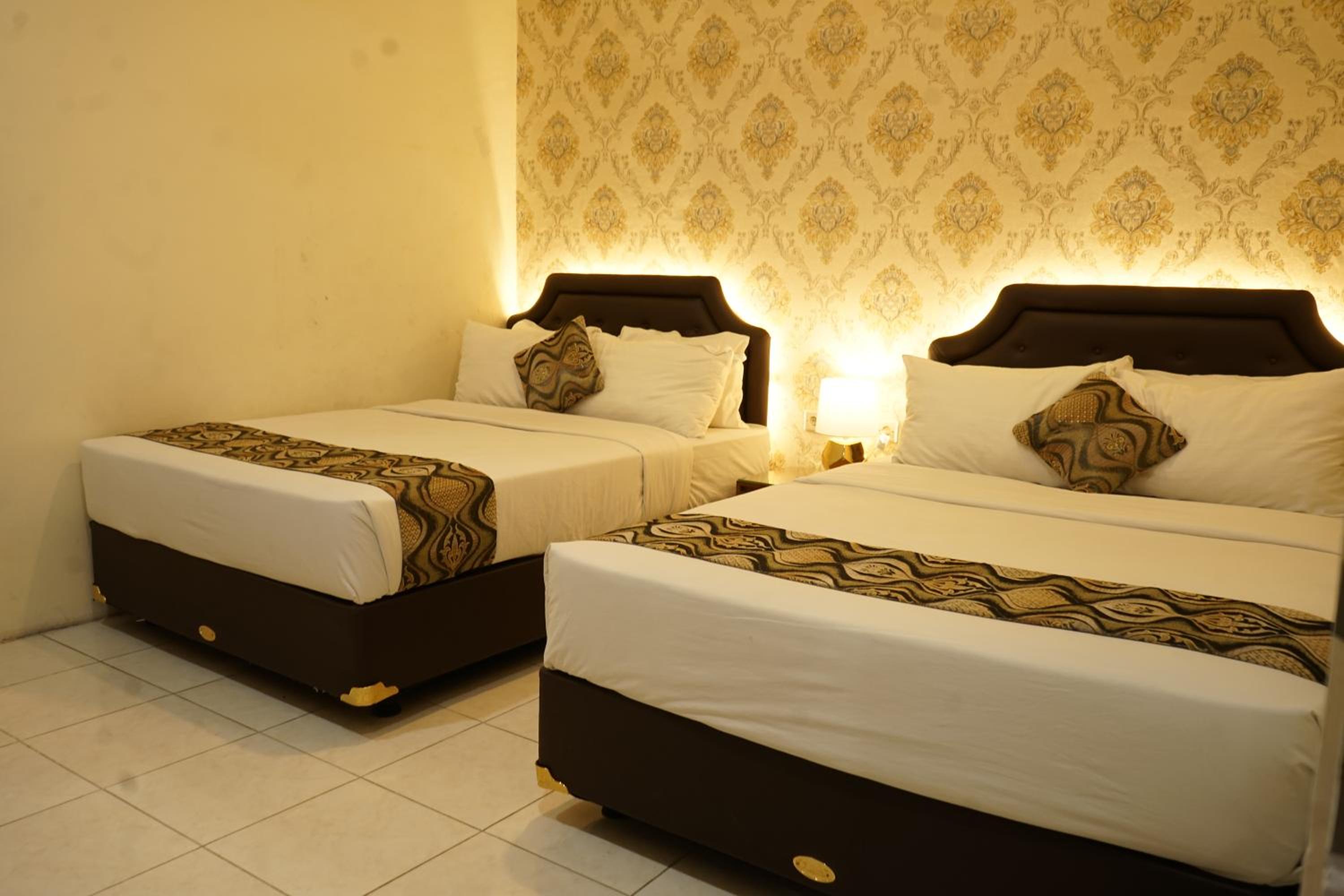 King Room With Pool View