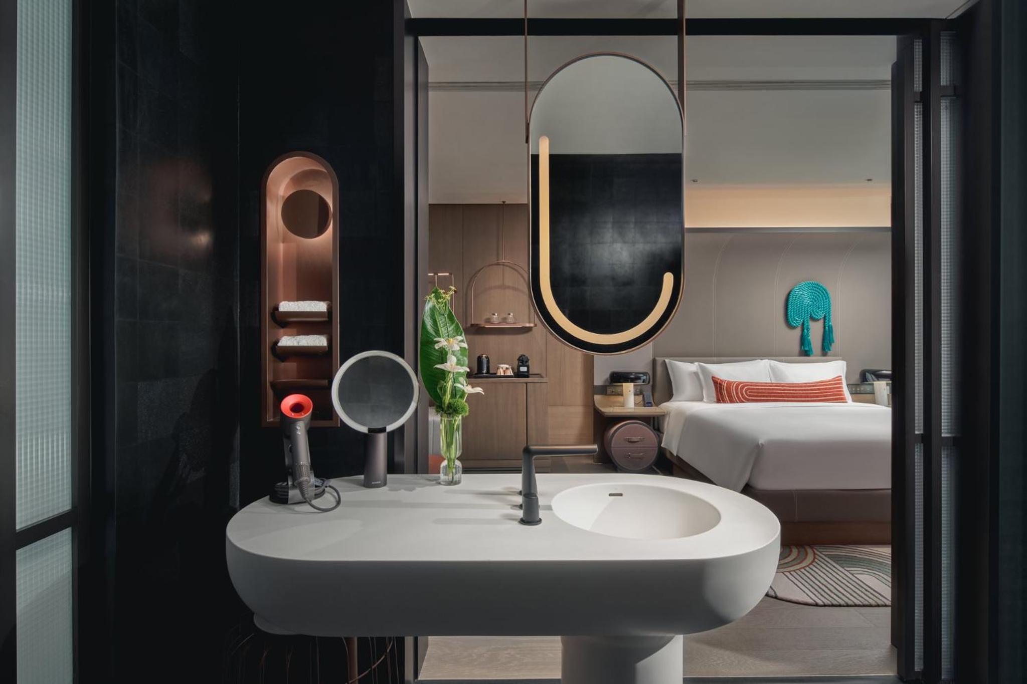 Standard King Room
