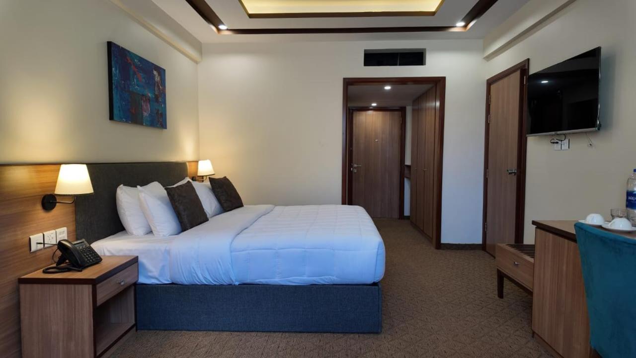 Deluxe Double Room - Photo 5