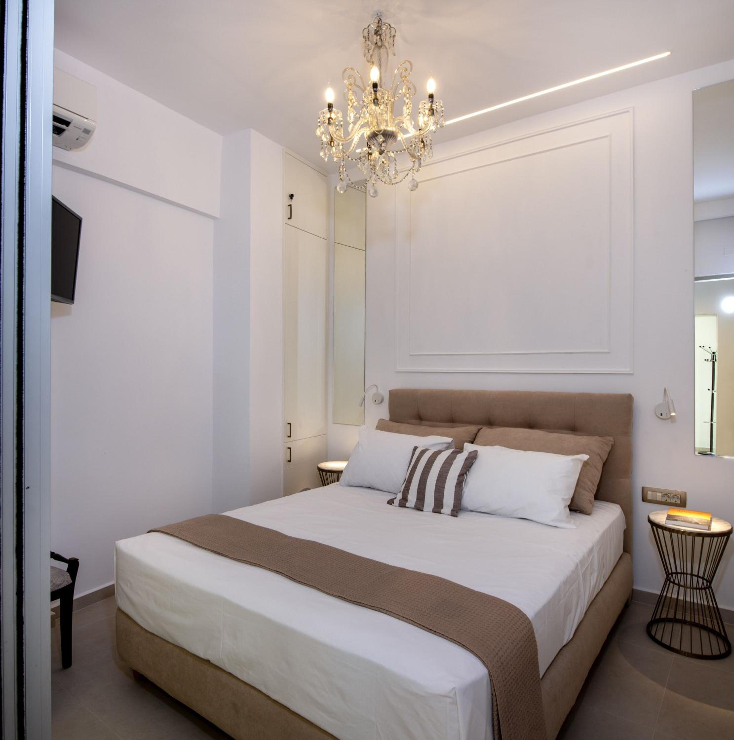 Superior One-Bedroom Apartment with Balcony