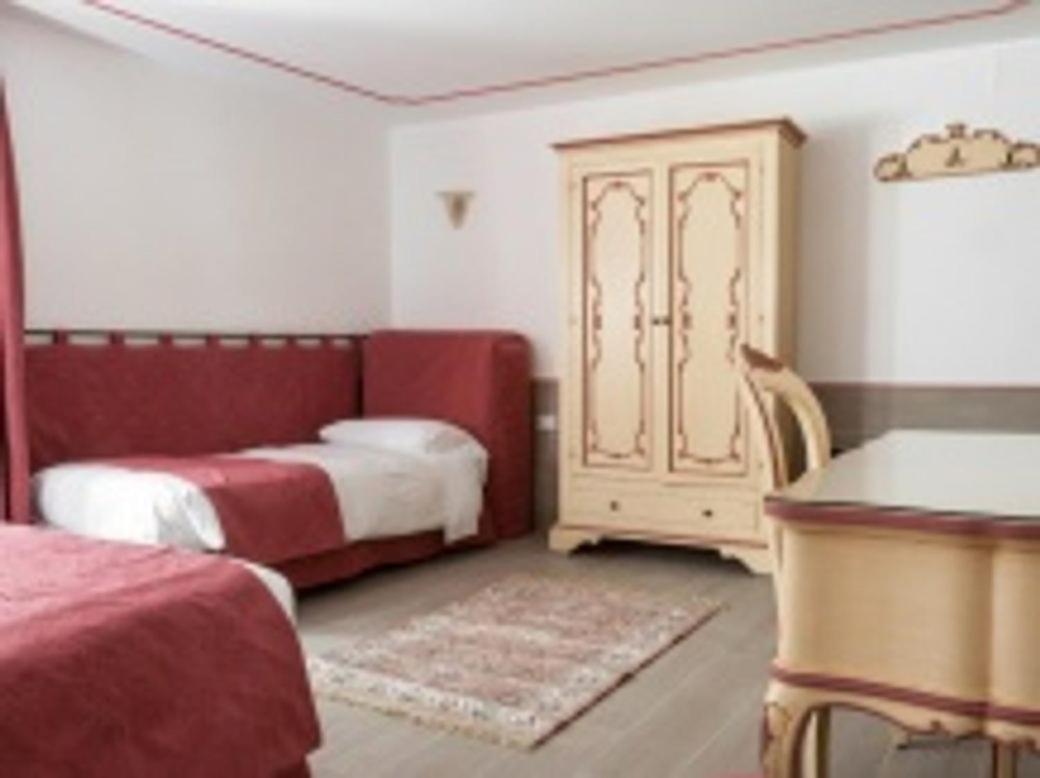 Triple Room with Canal View - Ground Floor  photo 2