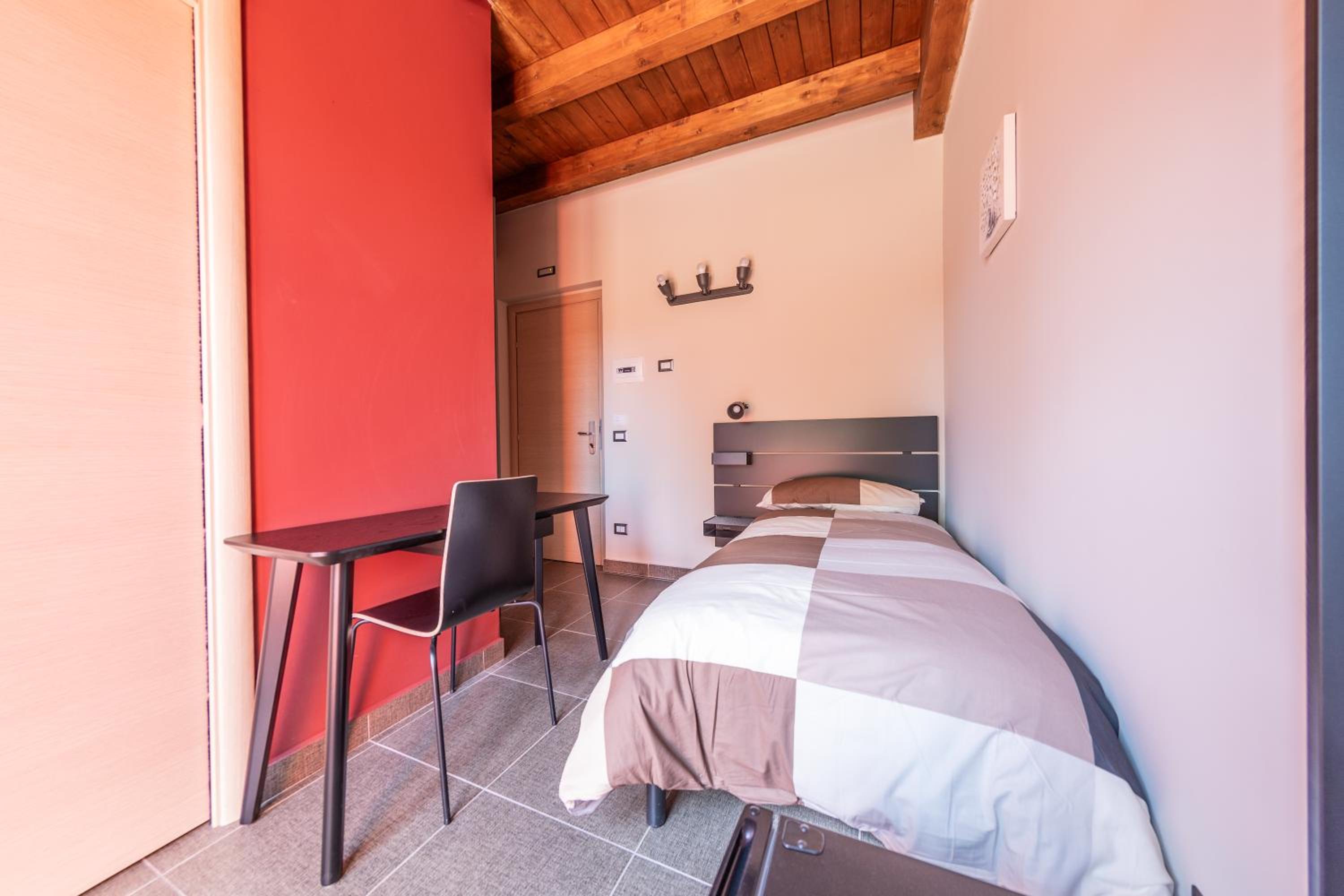 Single Room photo 1
