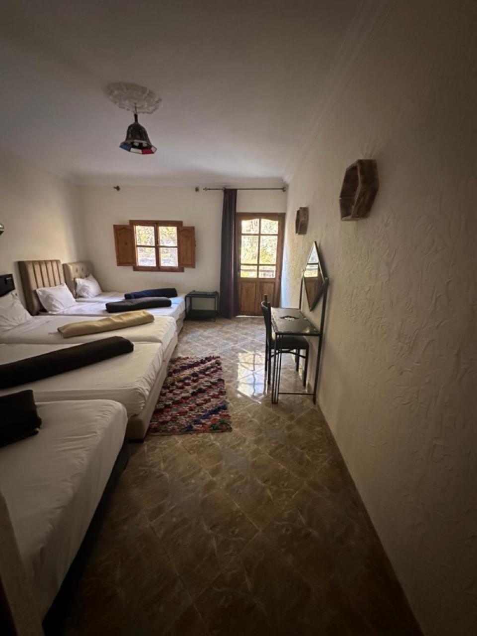 Single Bed In Dormitory Room photo 2