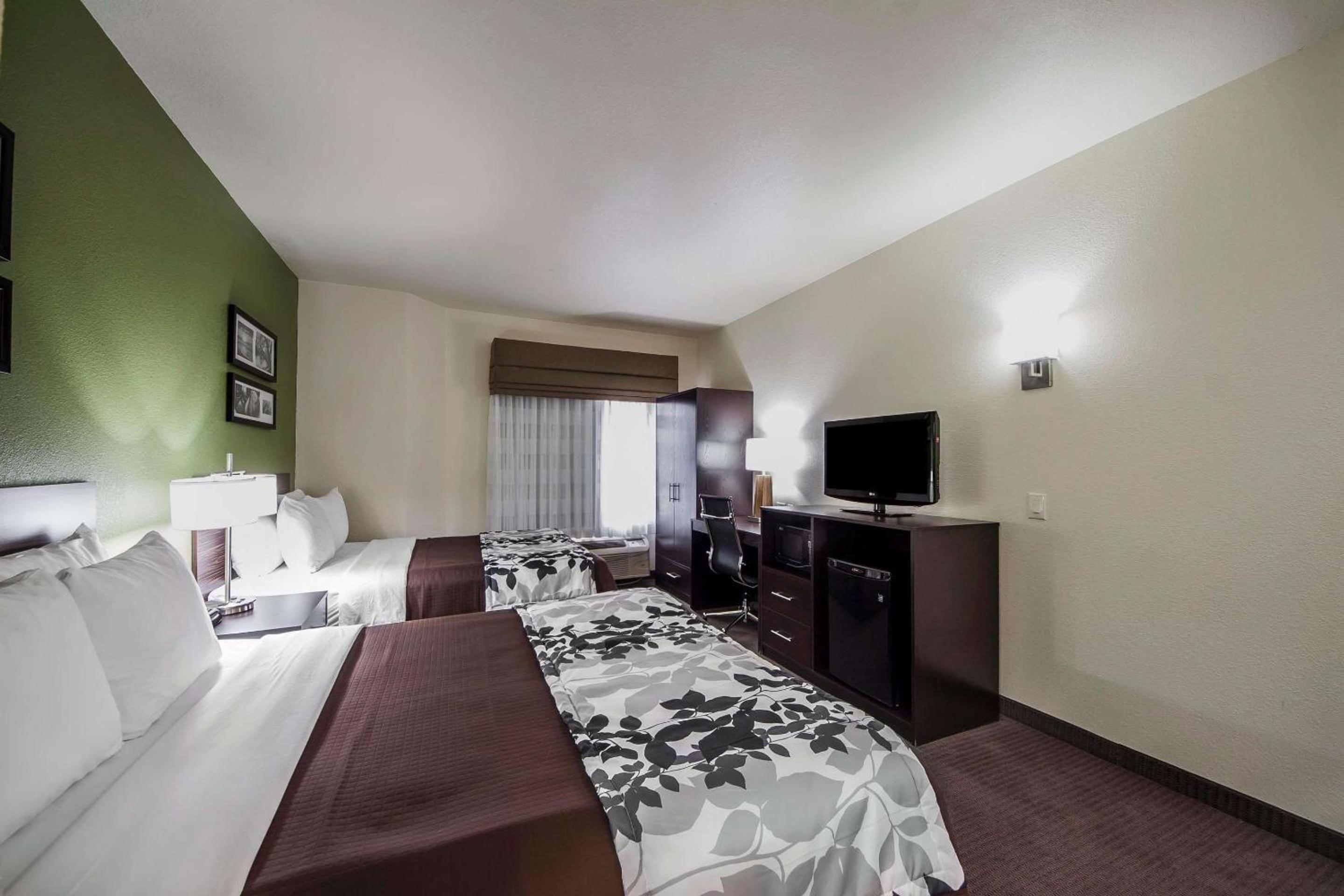 Double Room with Two Double Beds - Photo 1