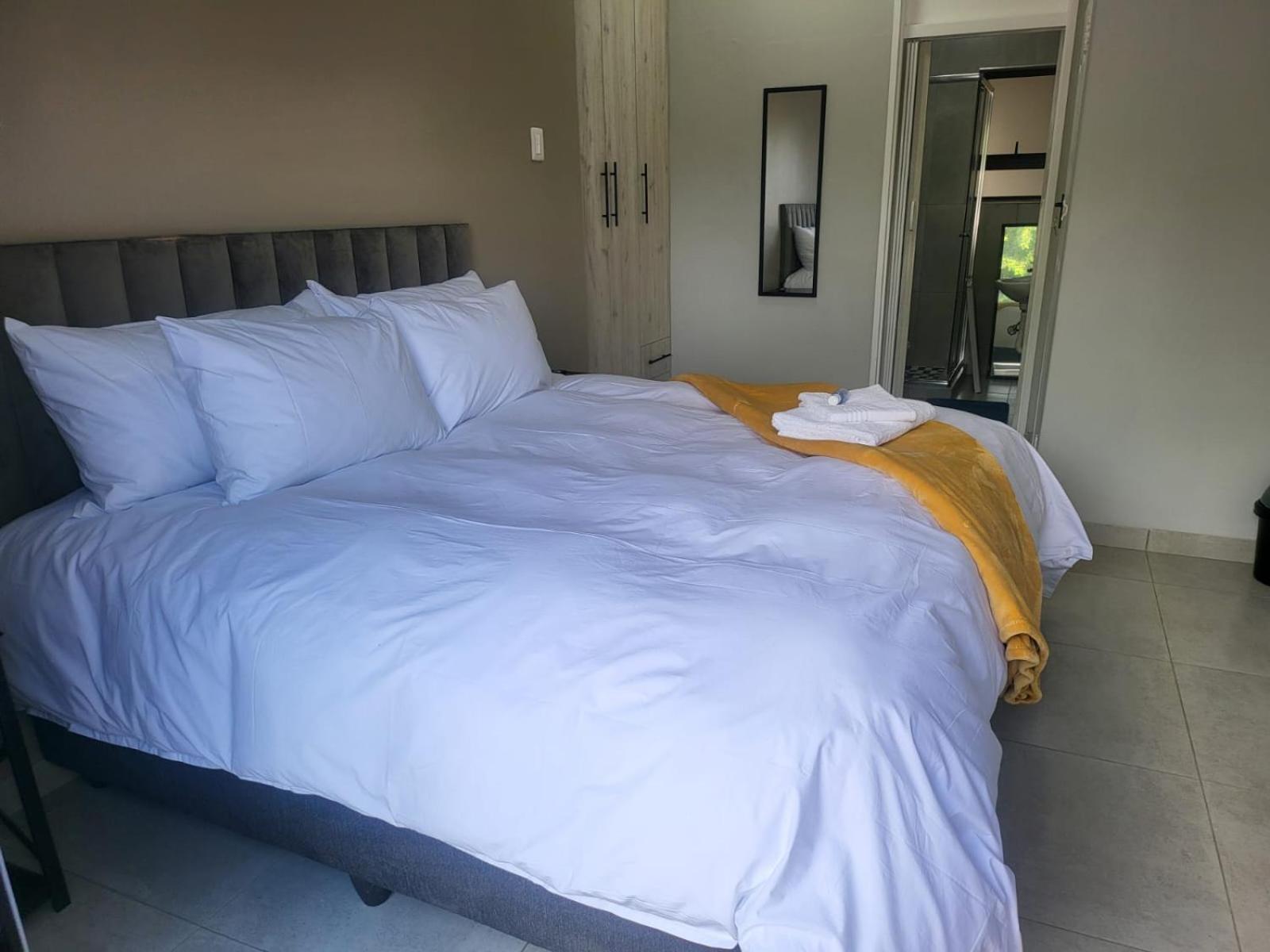 Double or Twin Room with Shower photo 3
