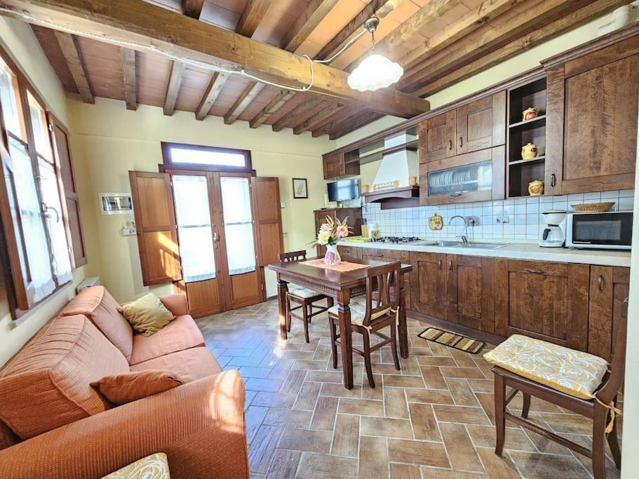 One-Bedroom House photo 2