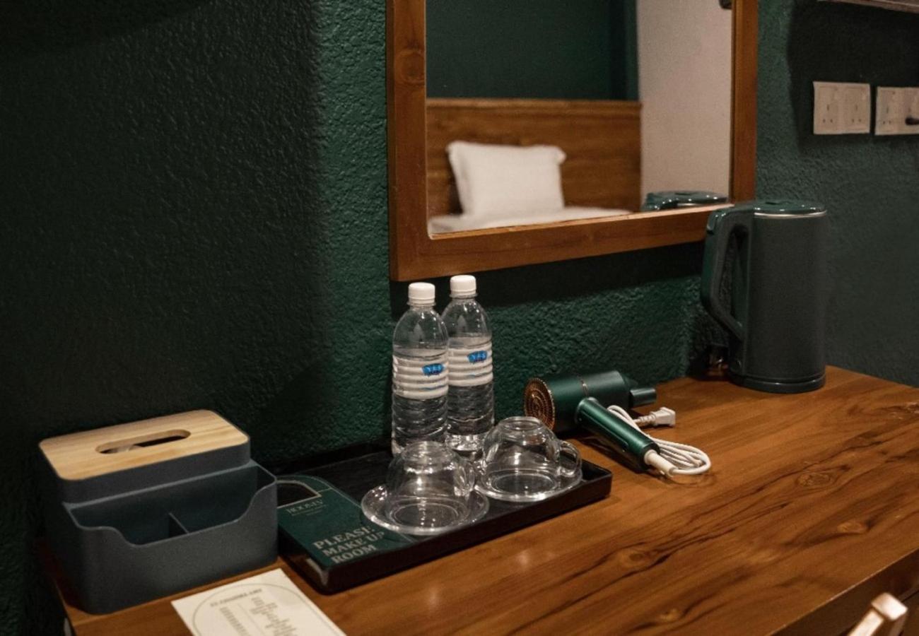 Standard Twin Room - Photo 3