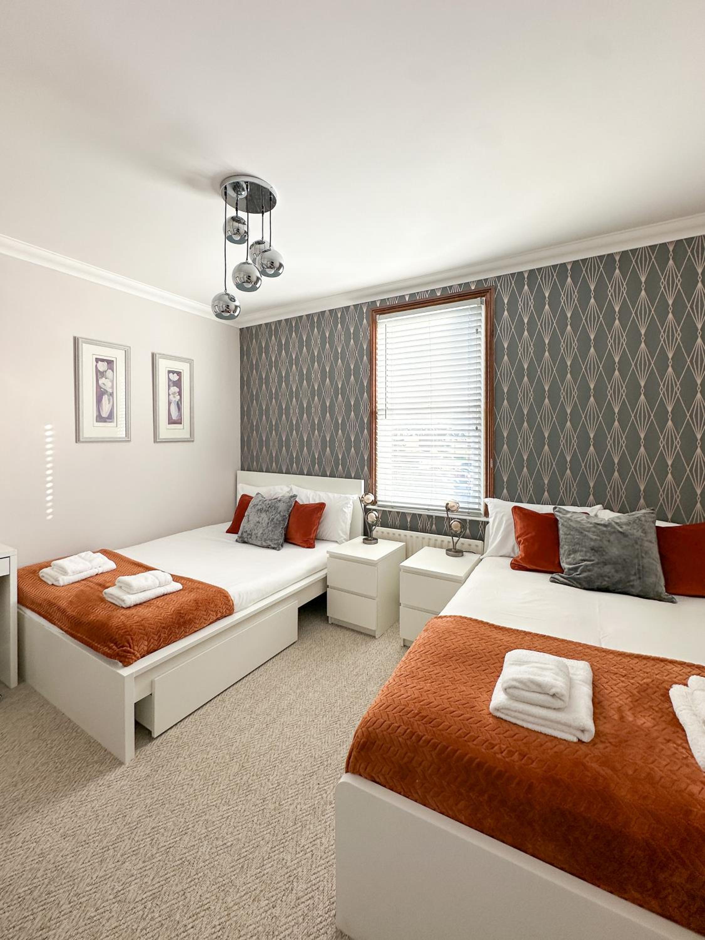 Quadruple Room with Private Bathroom photo 2