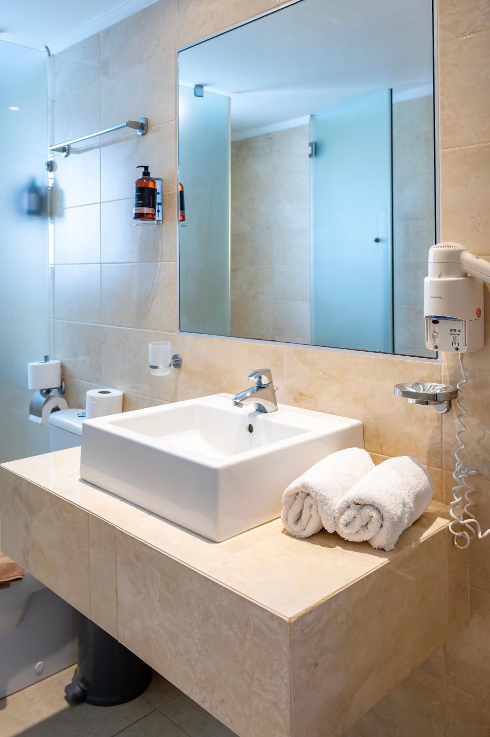 Superior with Private Pool & Sea View - Photo 7