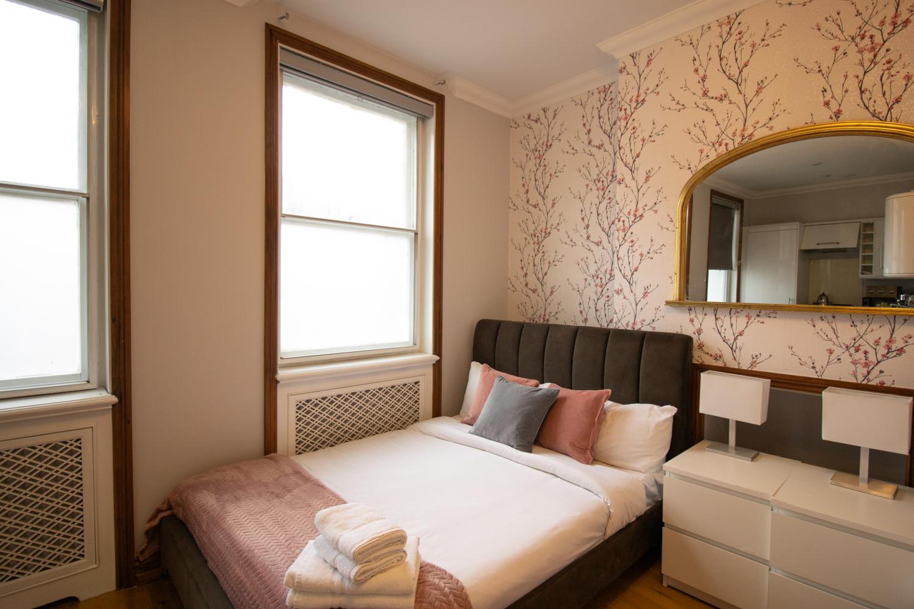 Quadruple Room with Bath photo 2