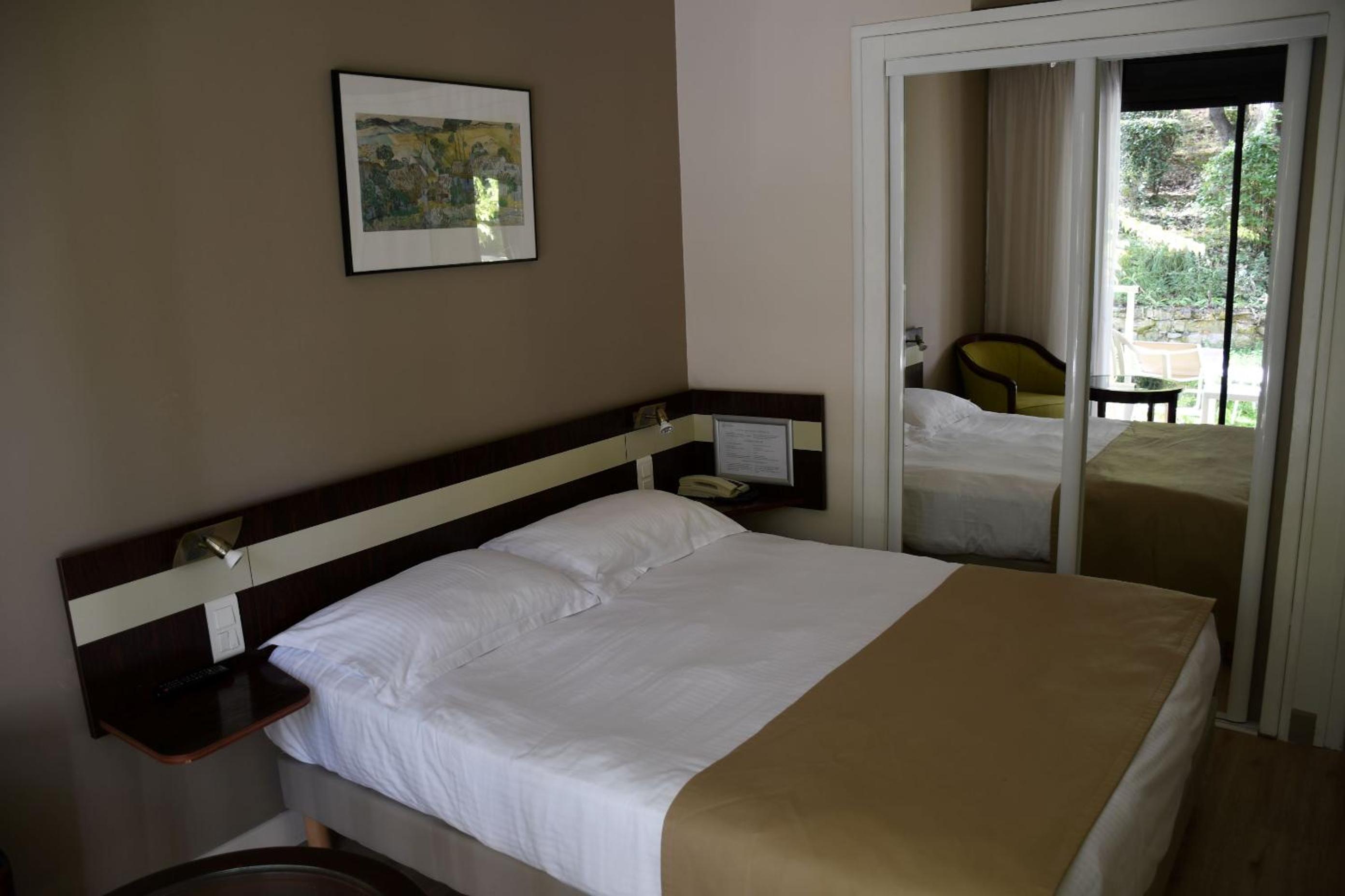 Double Room with Garden photo 1