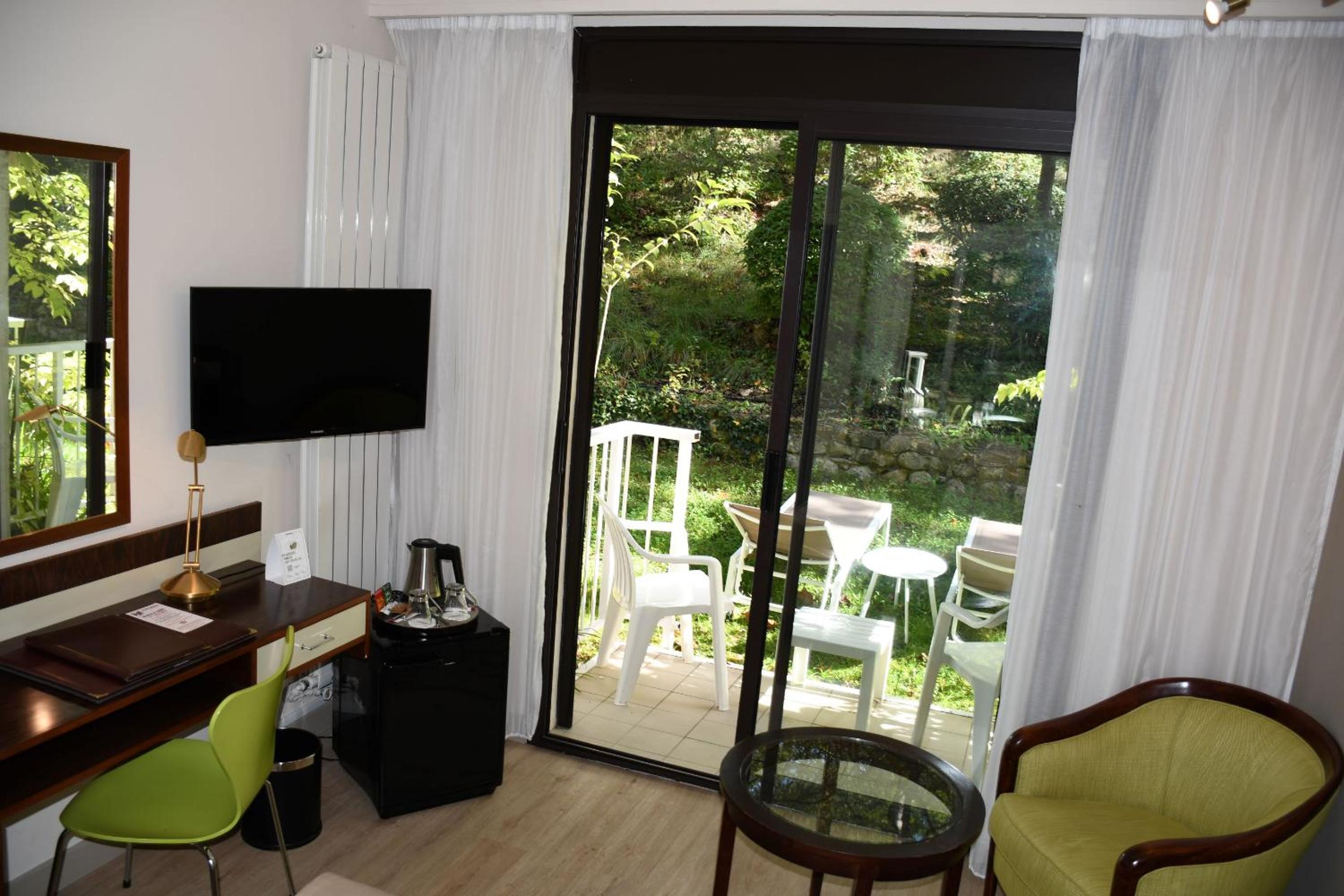 Double Room with Garden photo 2