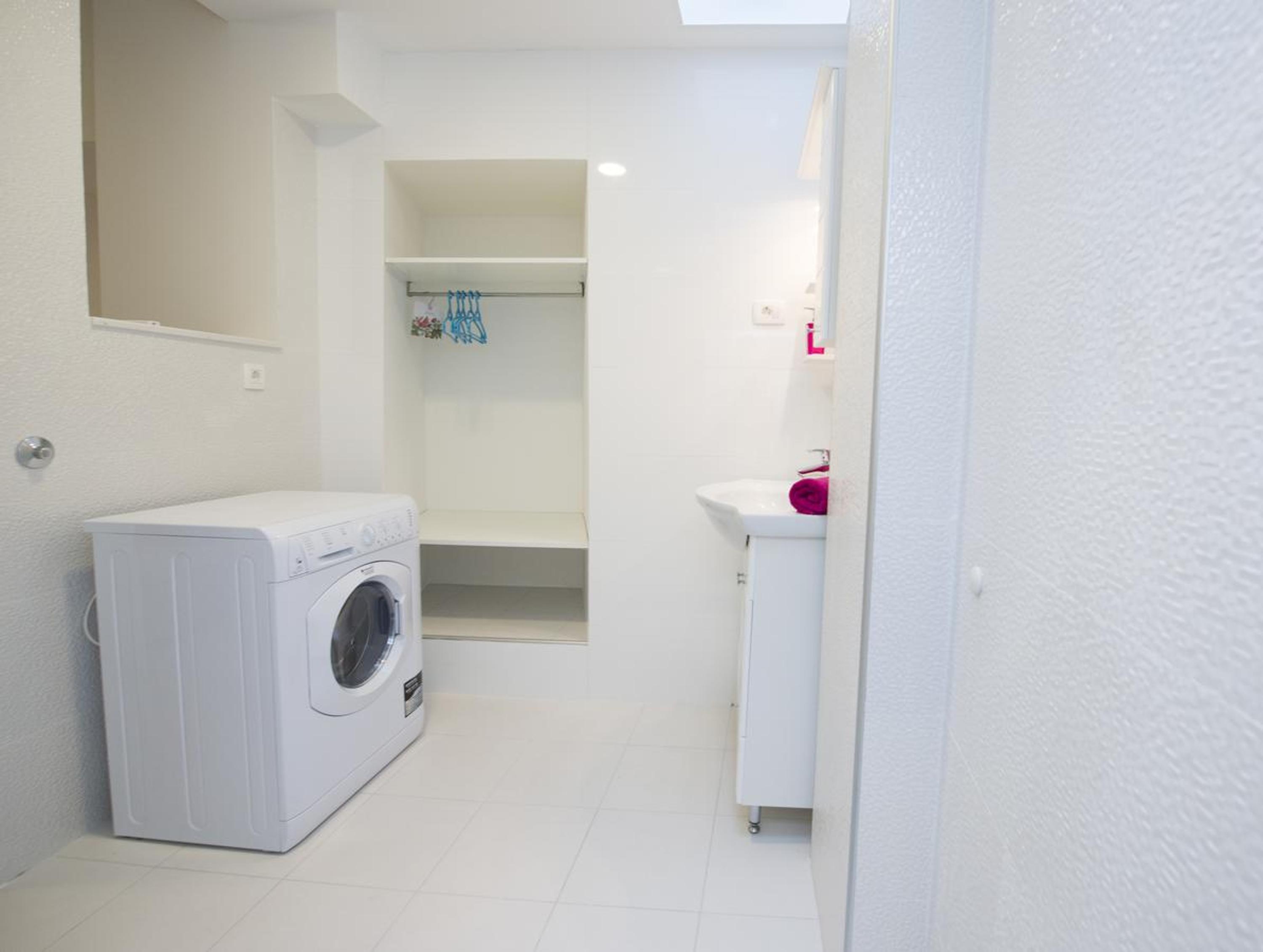 Apartment - Photo 20