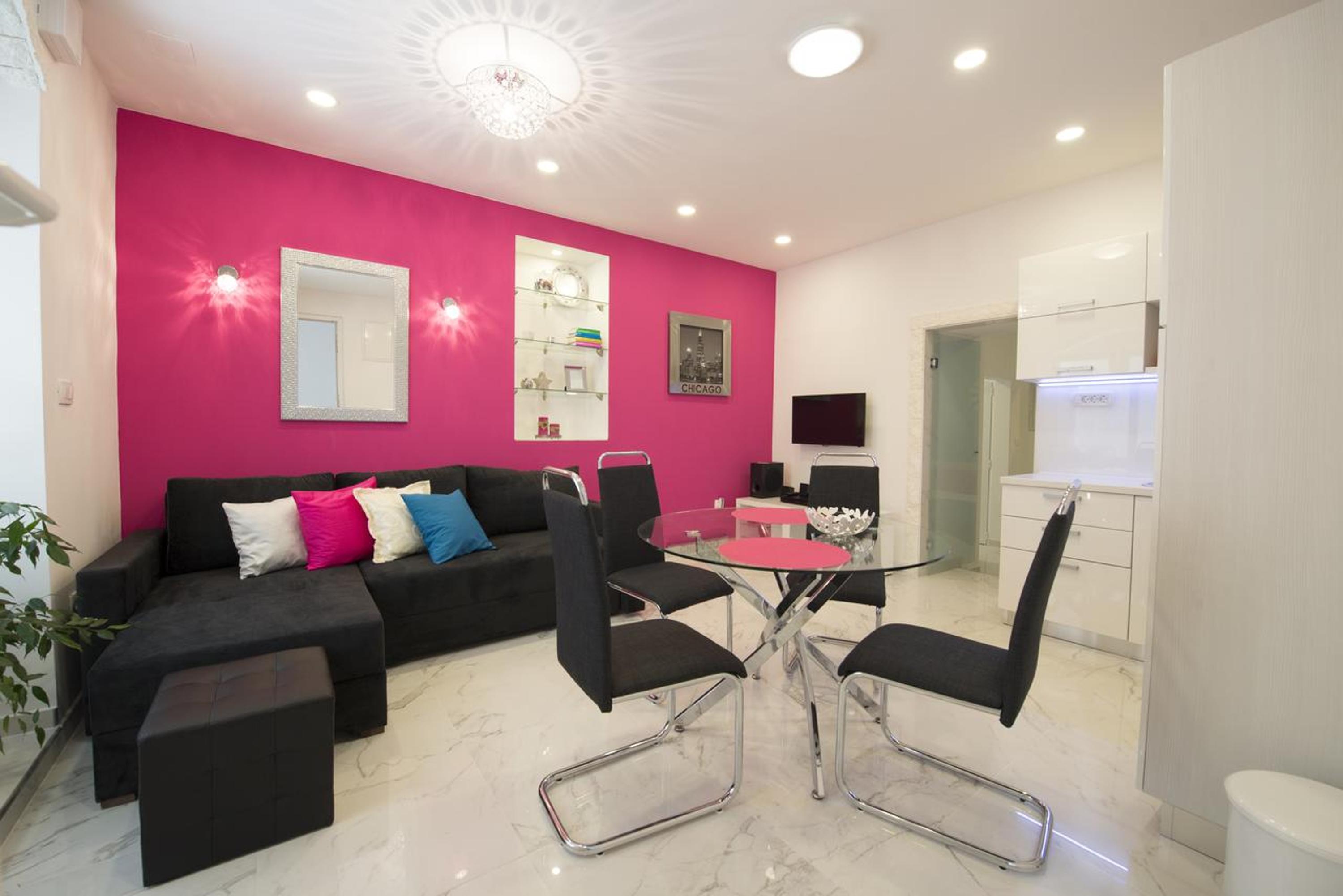 Apartment - Photo 24