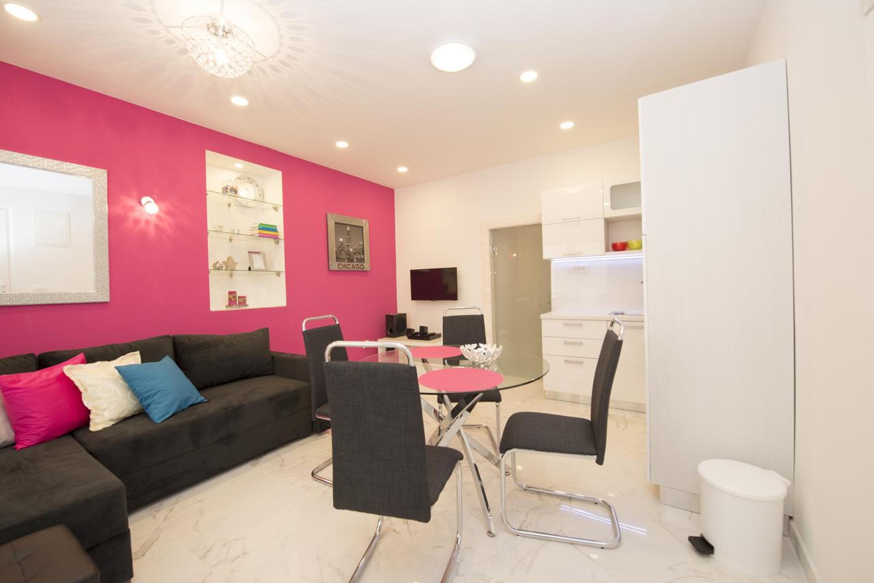Apartment - Photo 27