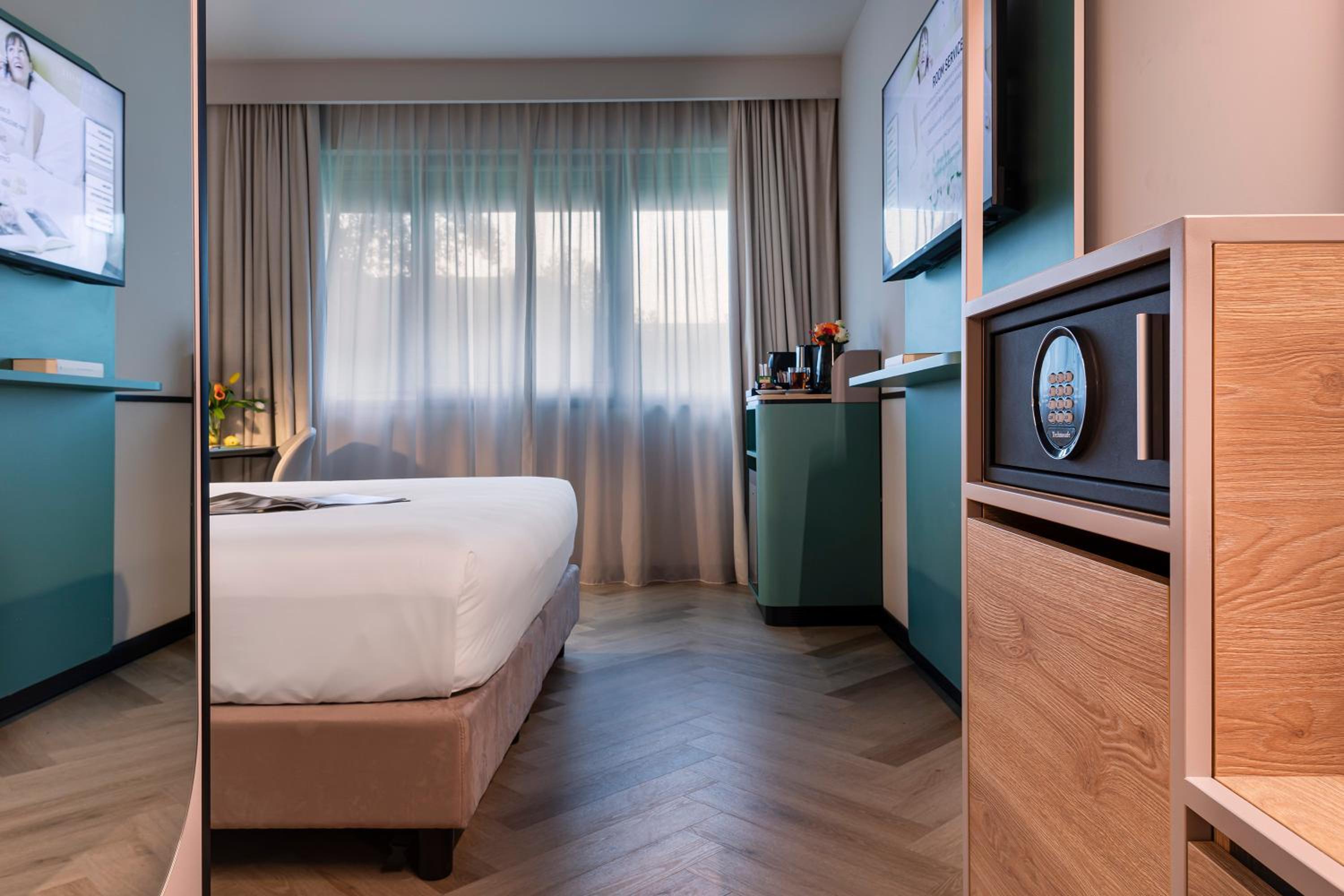 Prestige Accessible Double Room  - Photo 2