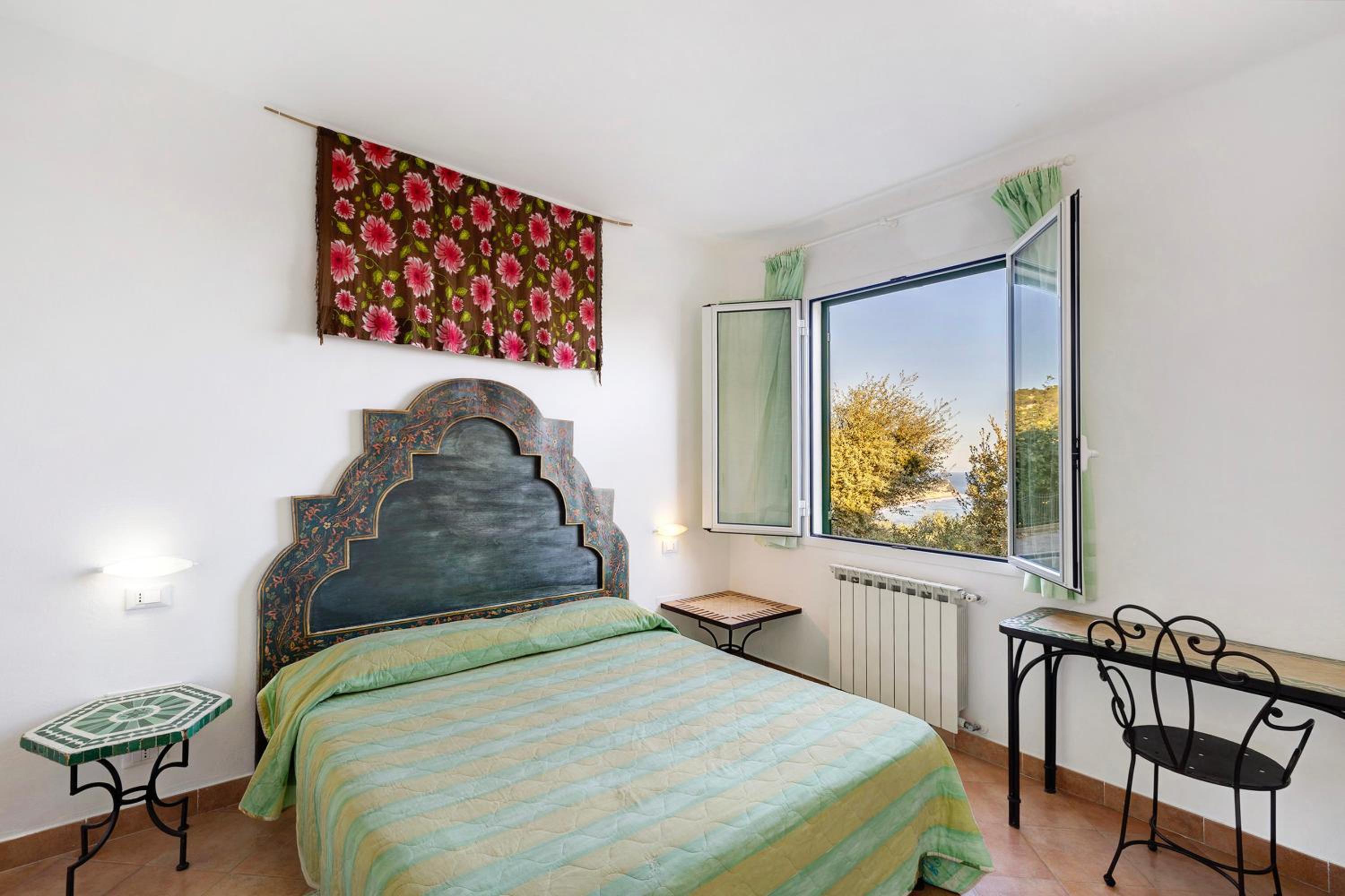 Studio Apartment with Sea View photo 3