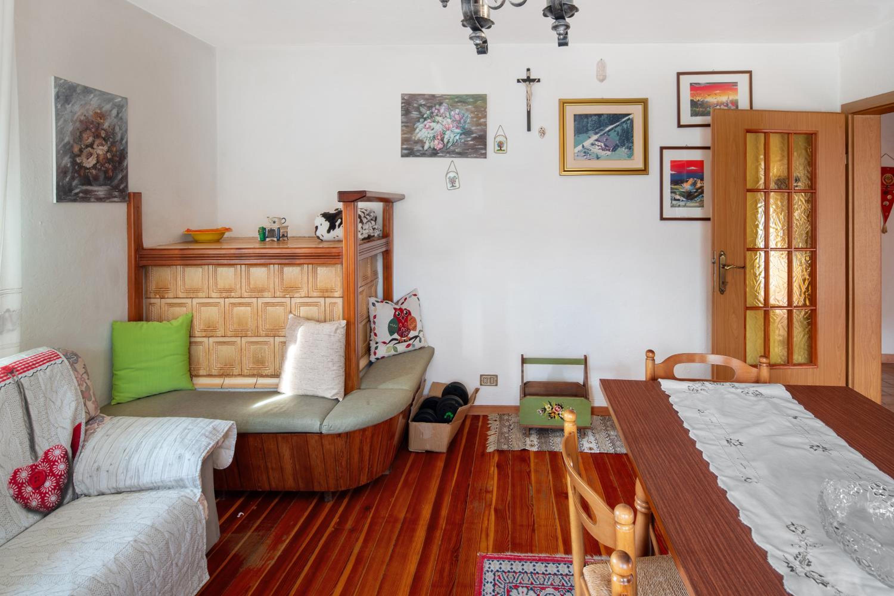 One-Bedroom Apartment with Garden