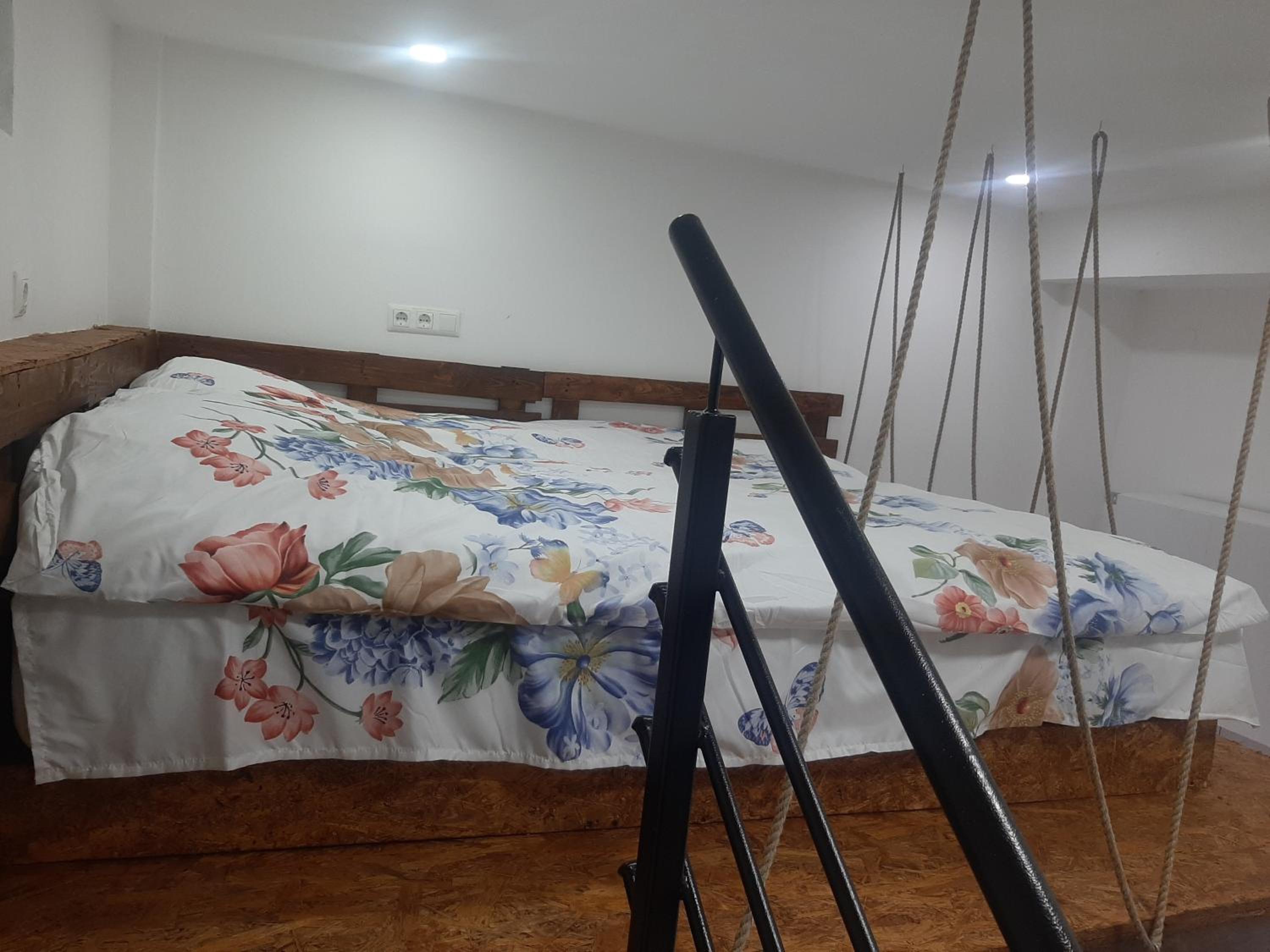 One-Bedroom Apartment photo 3