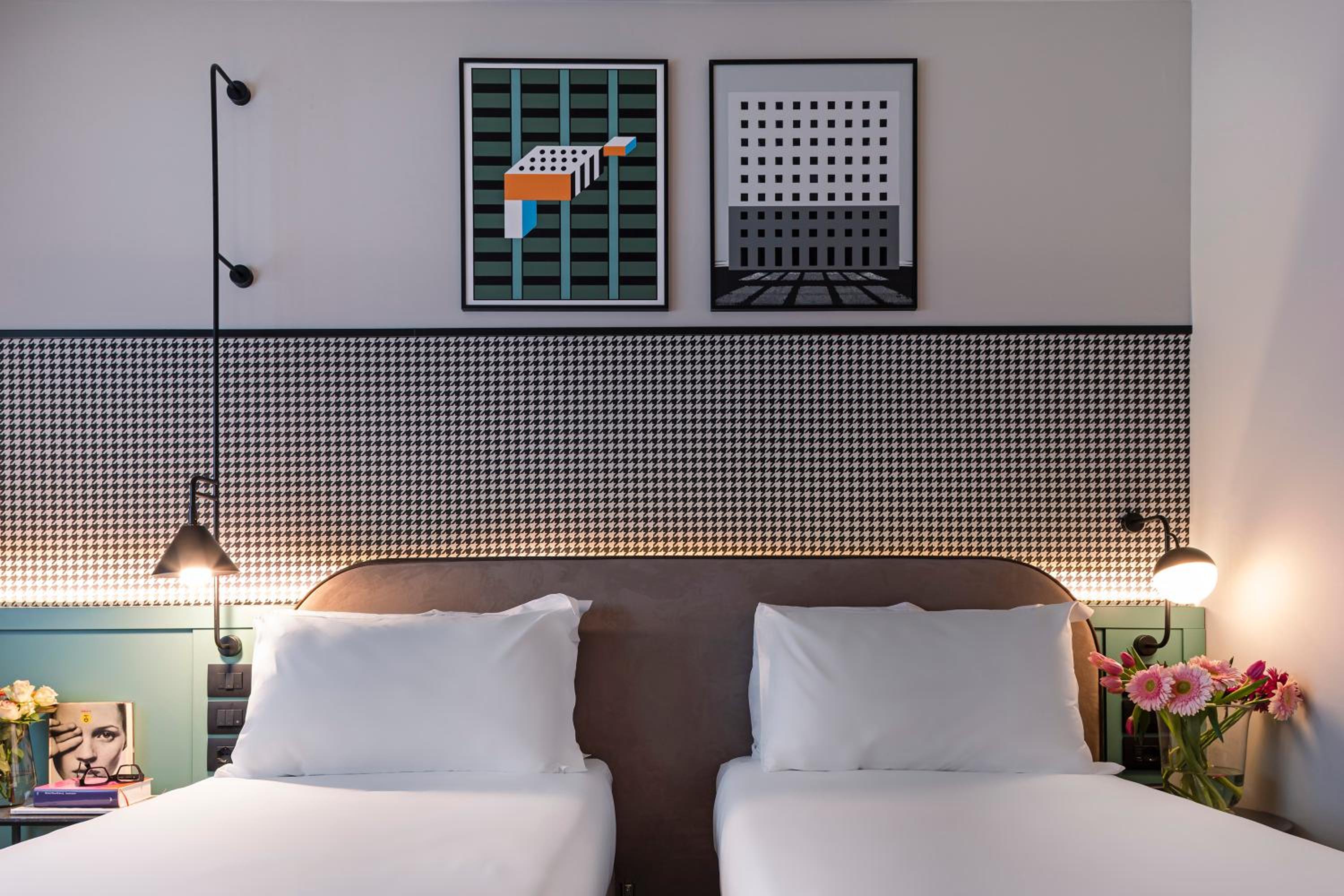 Prestige Twin Room - Photo 3