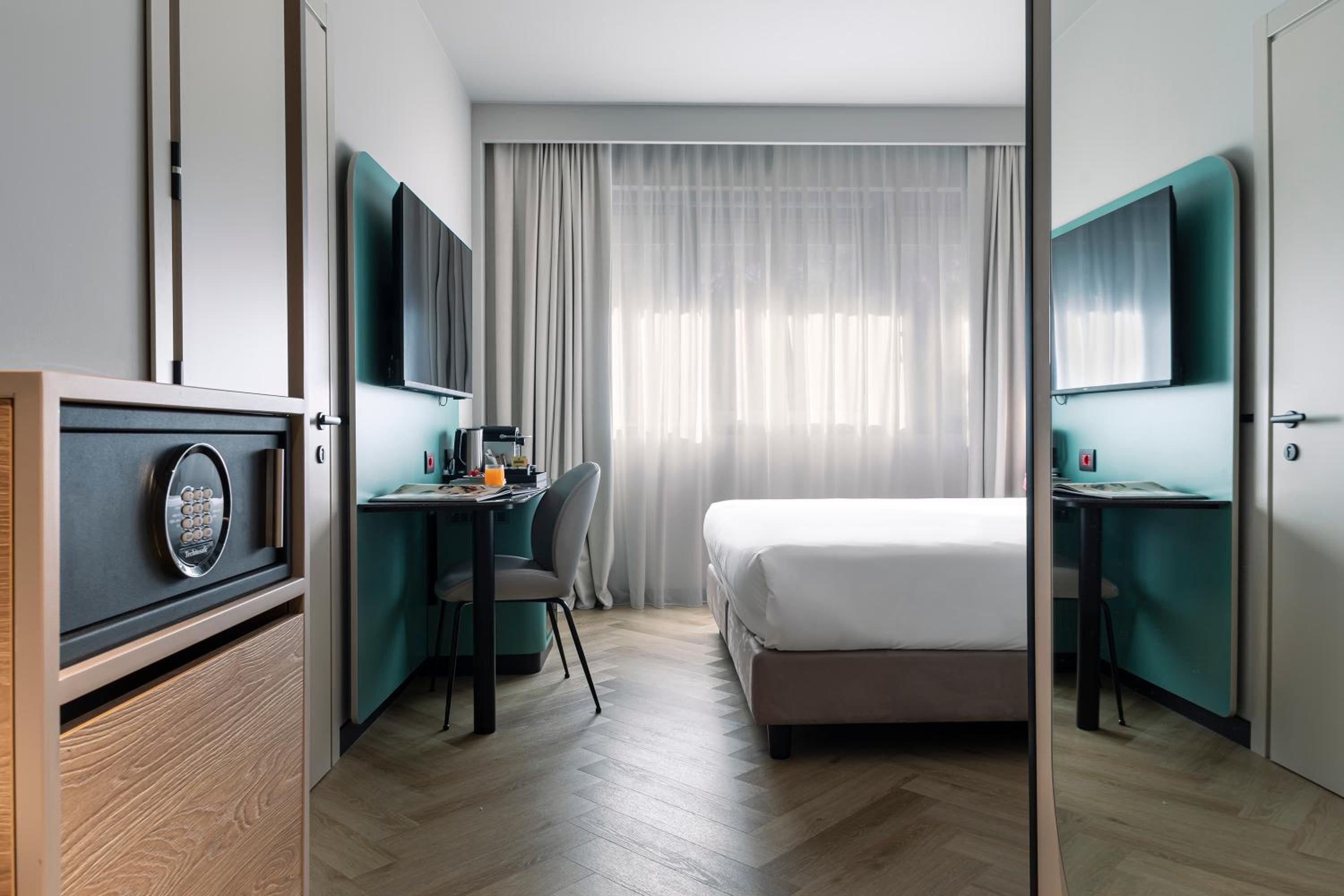 Prestige Double Room - Photo 5