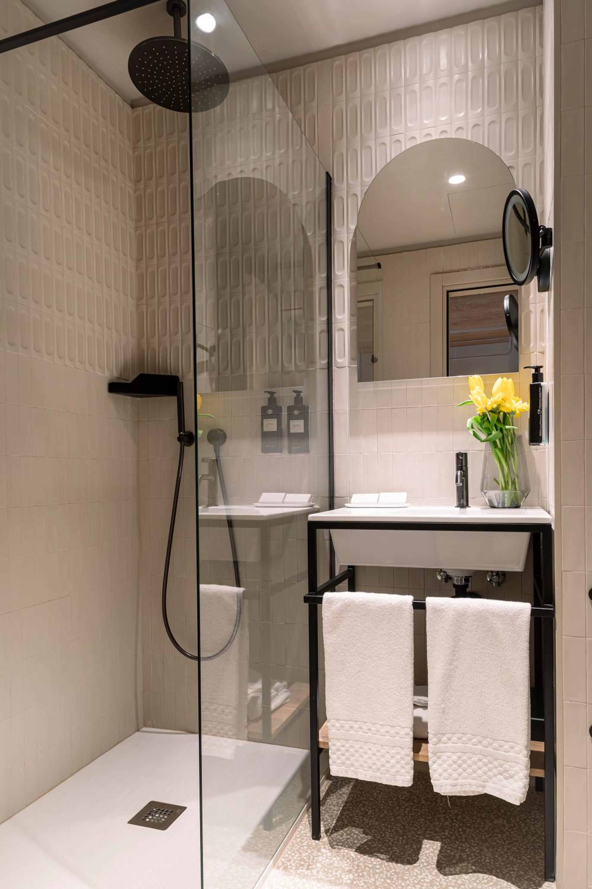Prestige Double Room - Photo 7