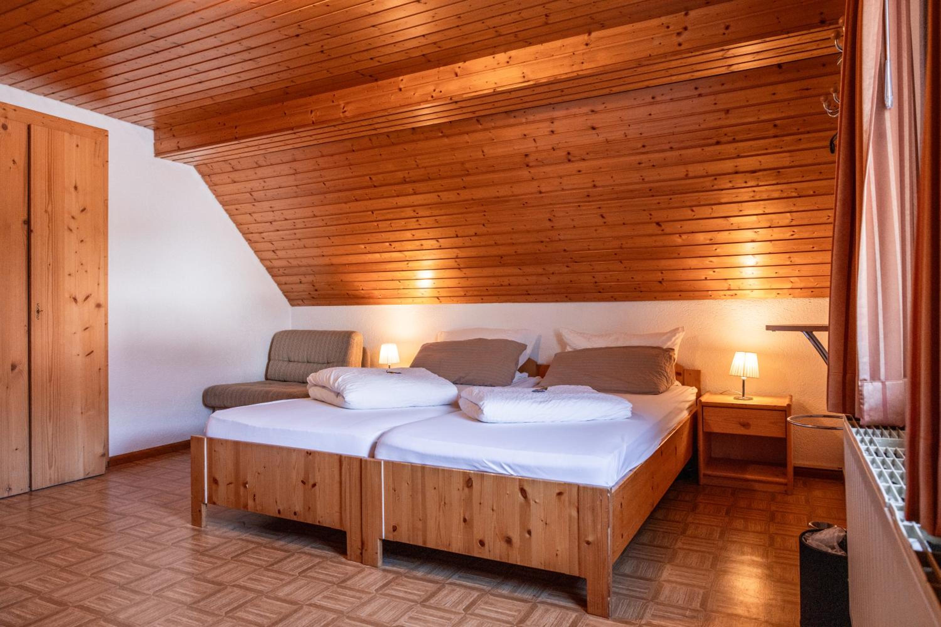 Standard Double Room with one extra bed photo 2