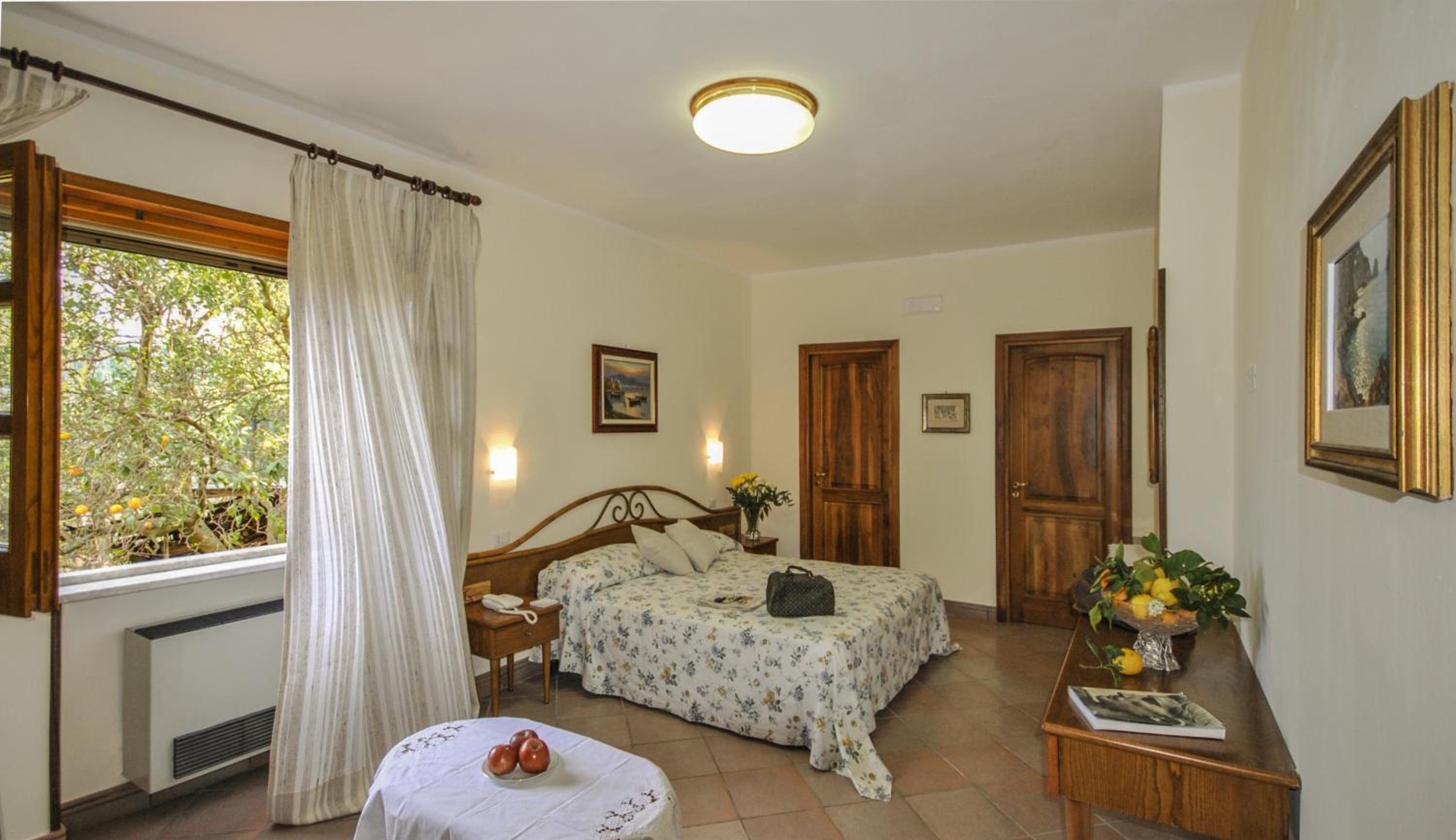 Triple Room with Garden View