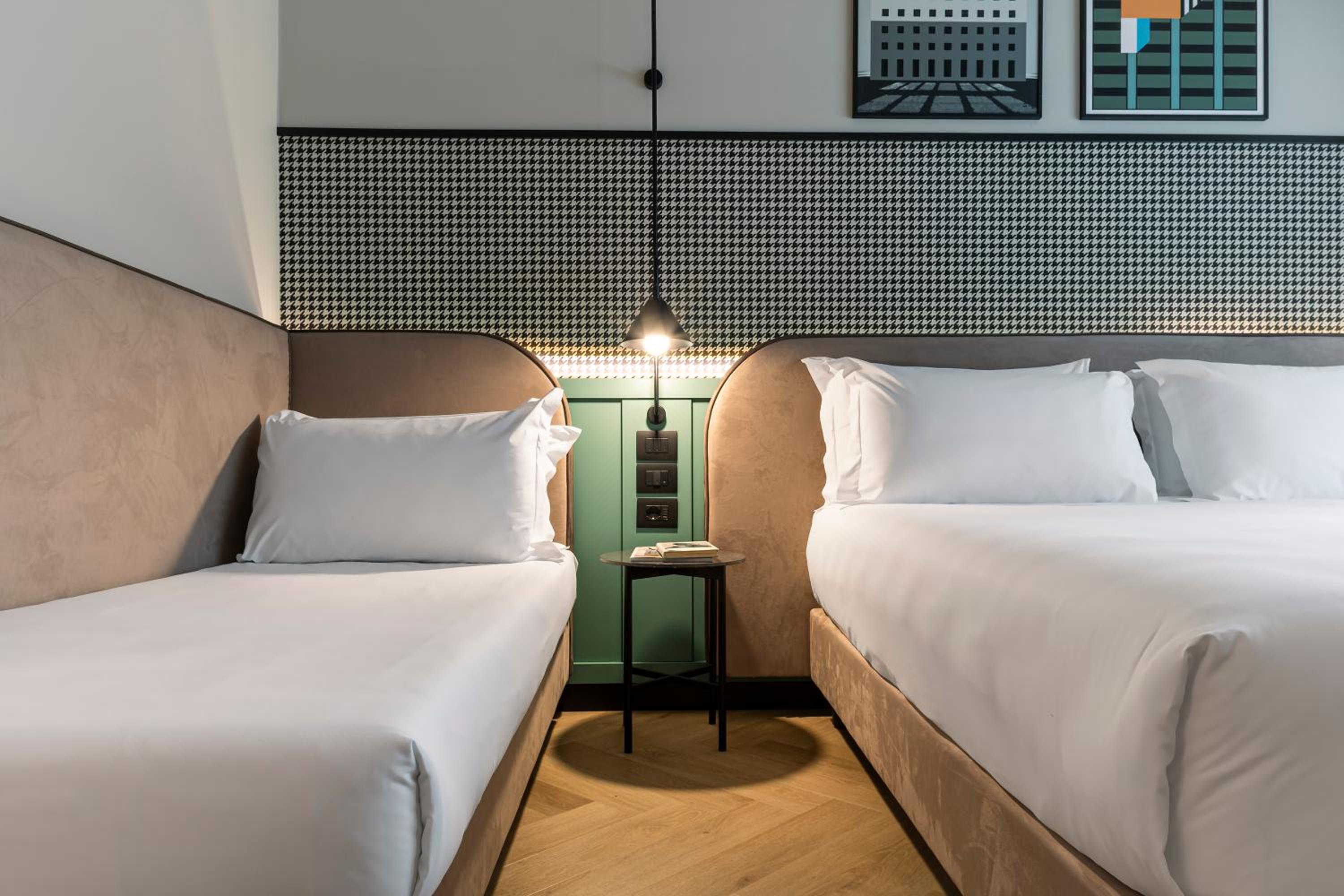 Prestige Triple Room - Photo 5
