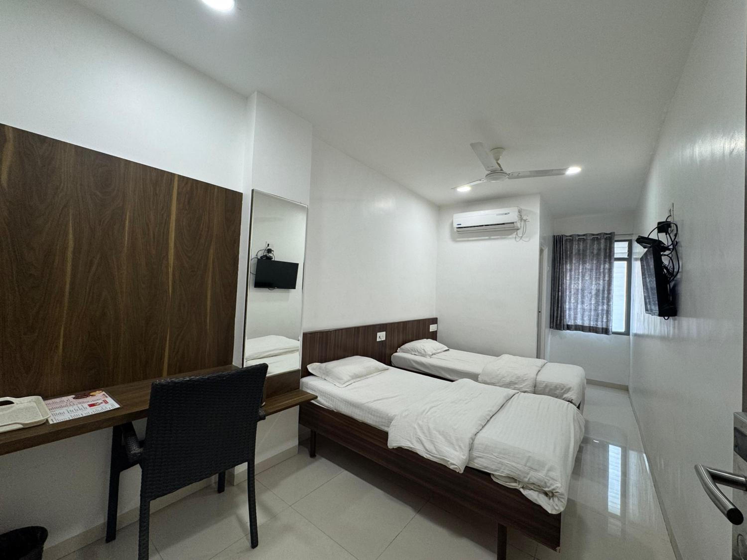 Superior Double Room - Photo 10