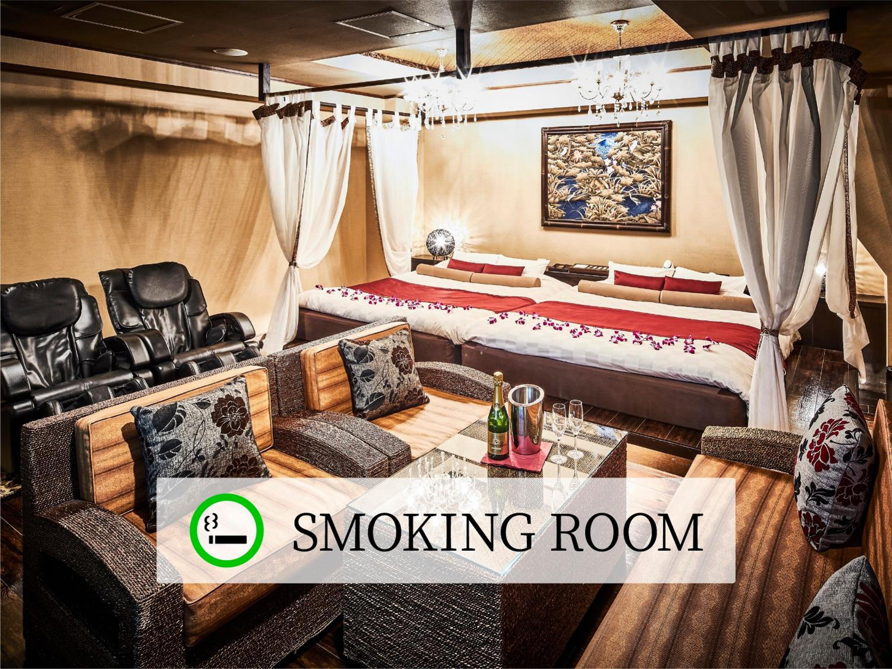 Royal Canopy Suite | 2 King Beds, Large Blower Bath & Stone Spa - Photo 2