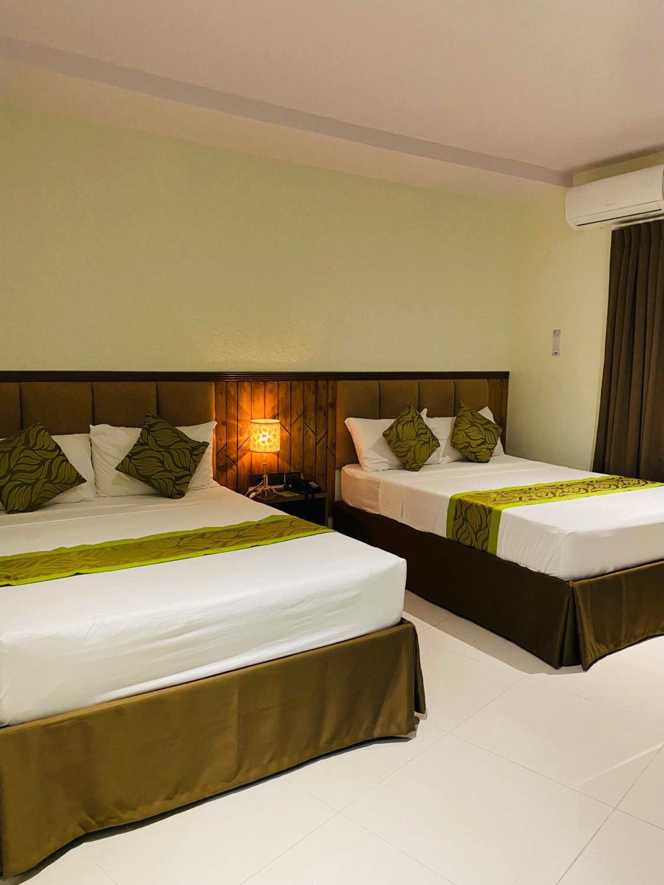 Deluxe Room - Photo 1