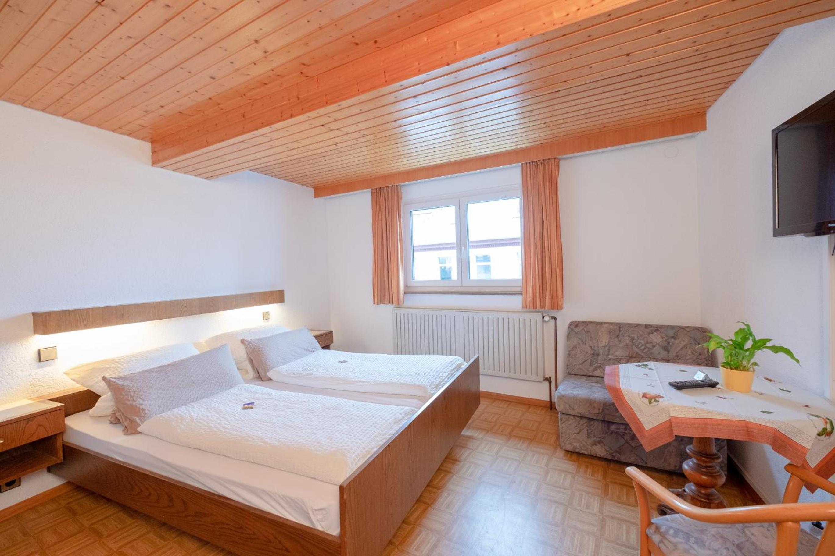 Standard Double Room with one extra bed photo 1