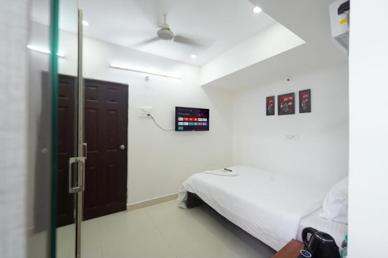 Large Double Room