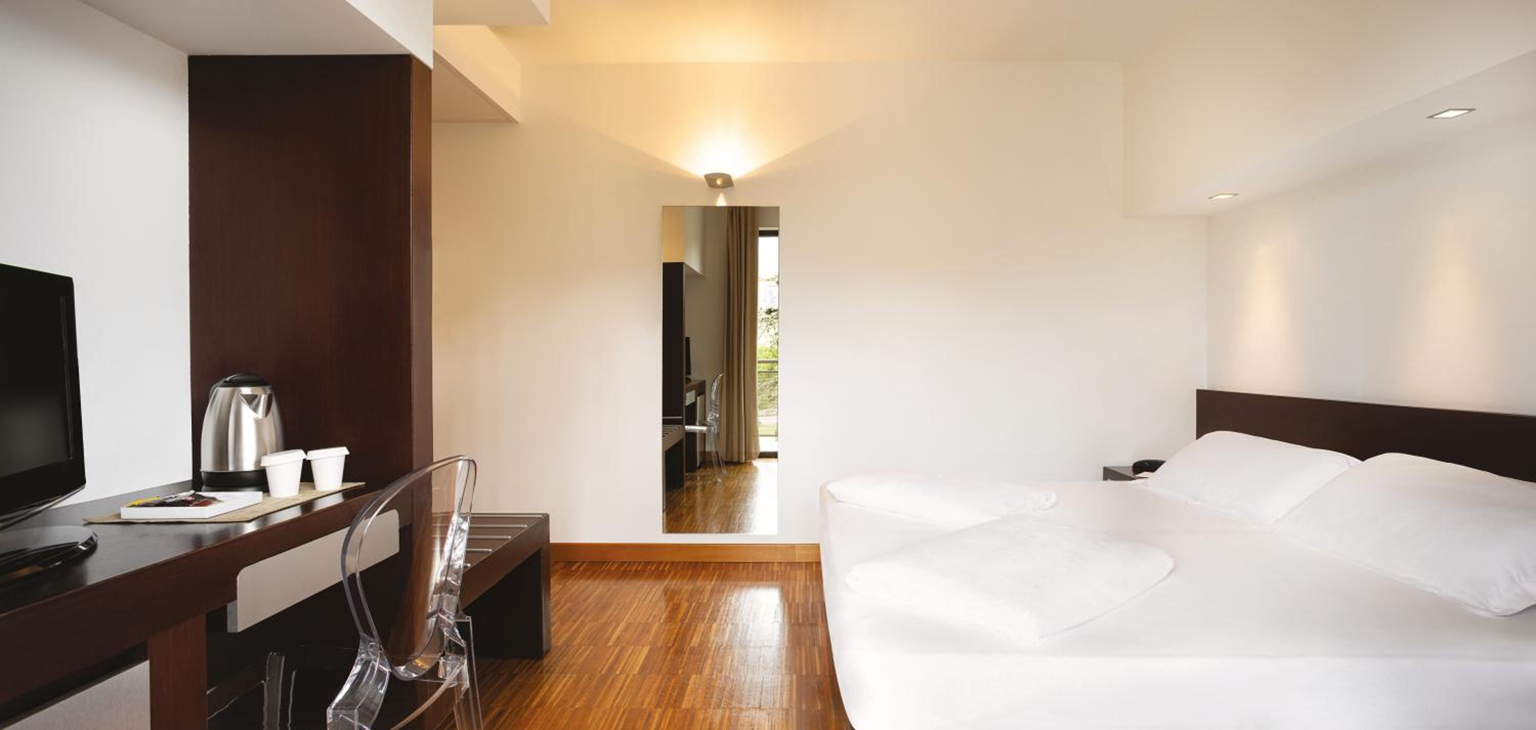 Budget Double Room - Photo 3